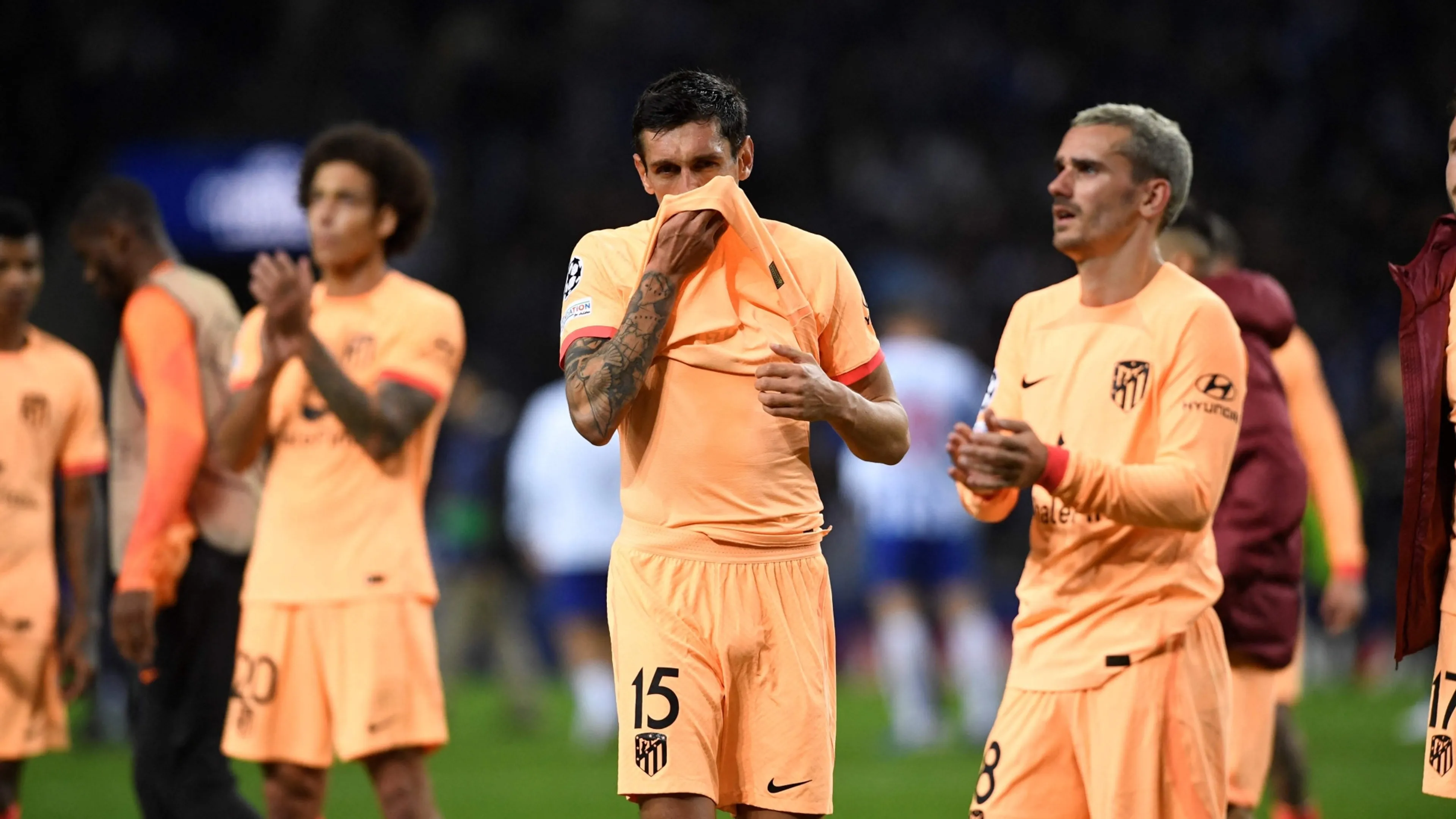 Tracollo Atlètico Madrid, Griezmann ci mette la faccia: “Bocca chiusa, c*** stretto e lavorare”