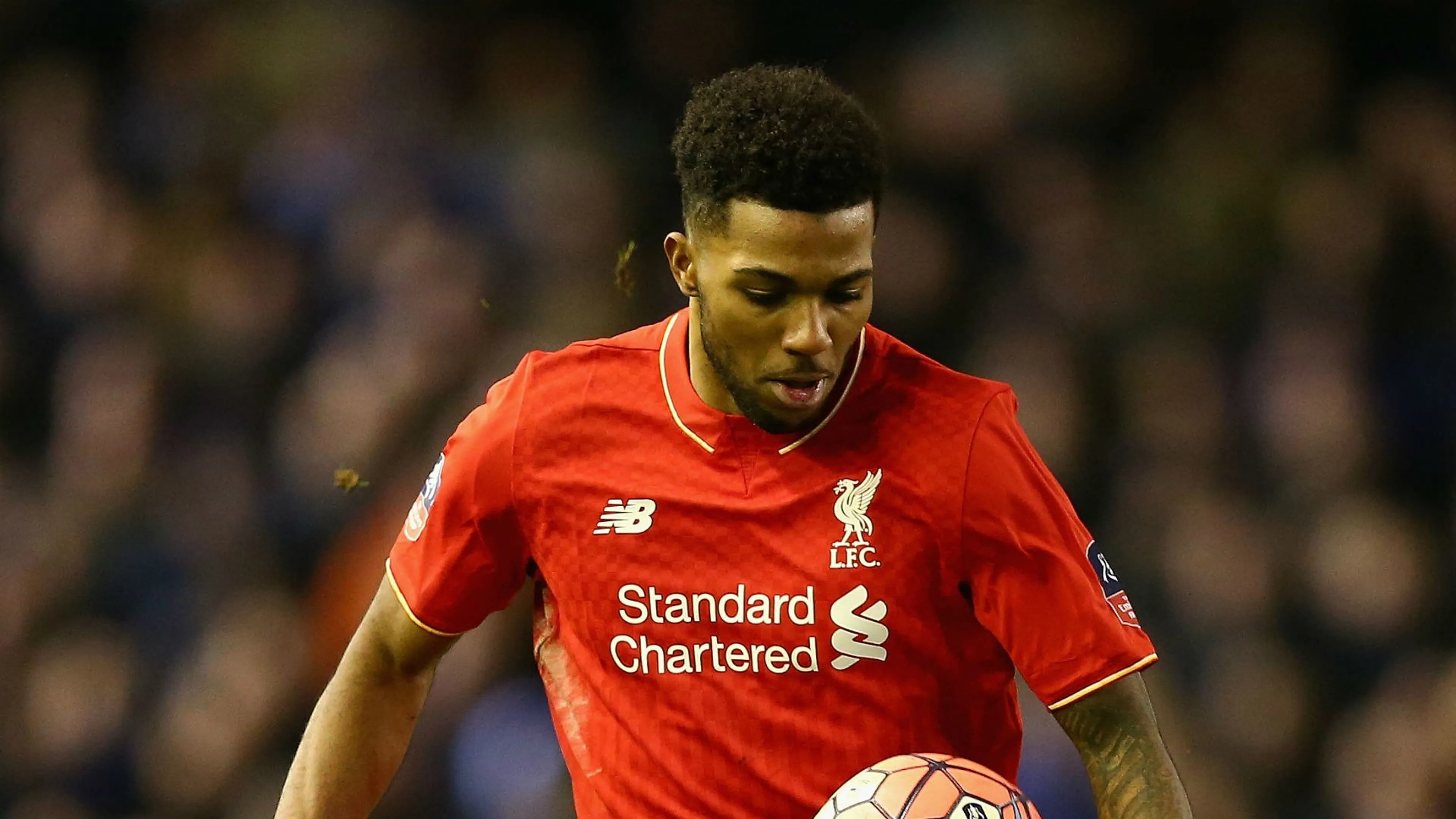 Dalla Premier League al…pollo fritto: la parabola dell’ex Liverpool Sinclair