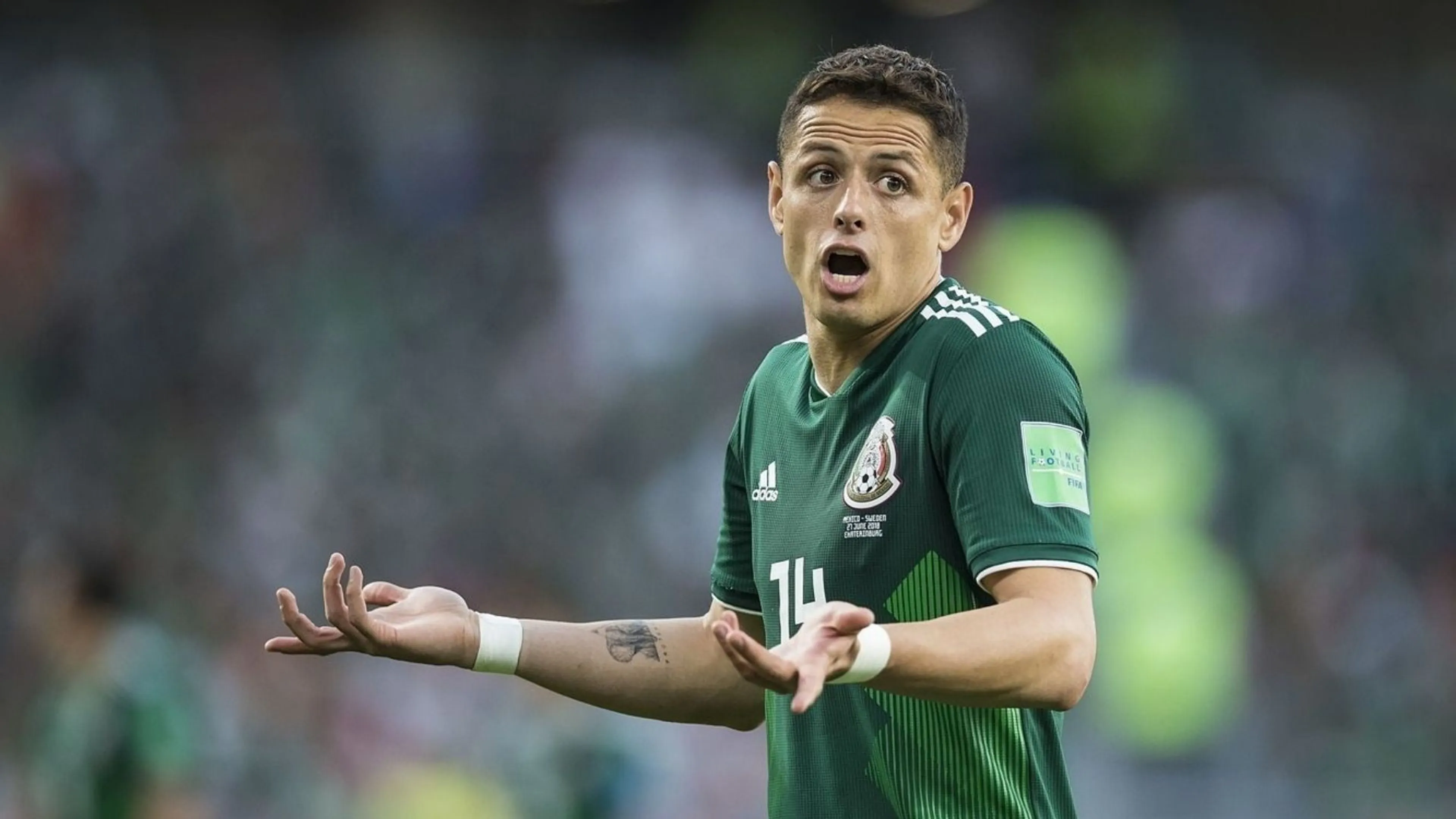 Chicharito Hernandez non sarà ai Mondiali, i compagni non lo hanno voluto: il motivo