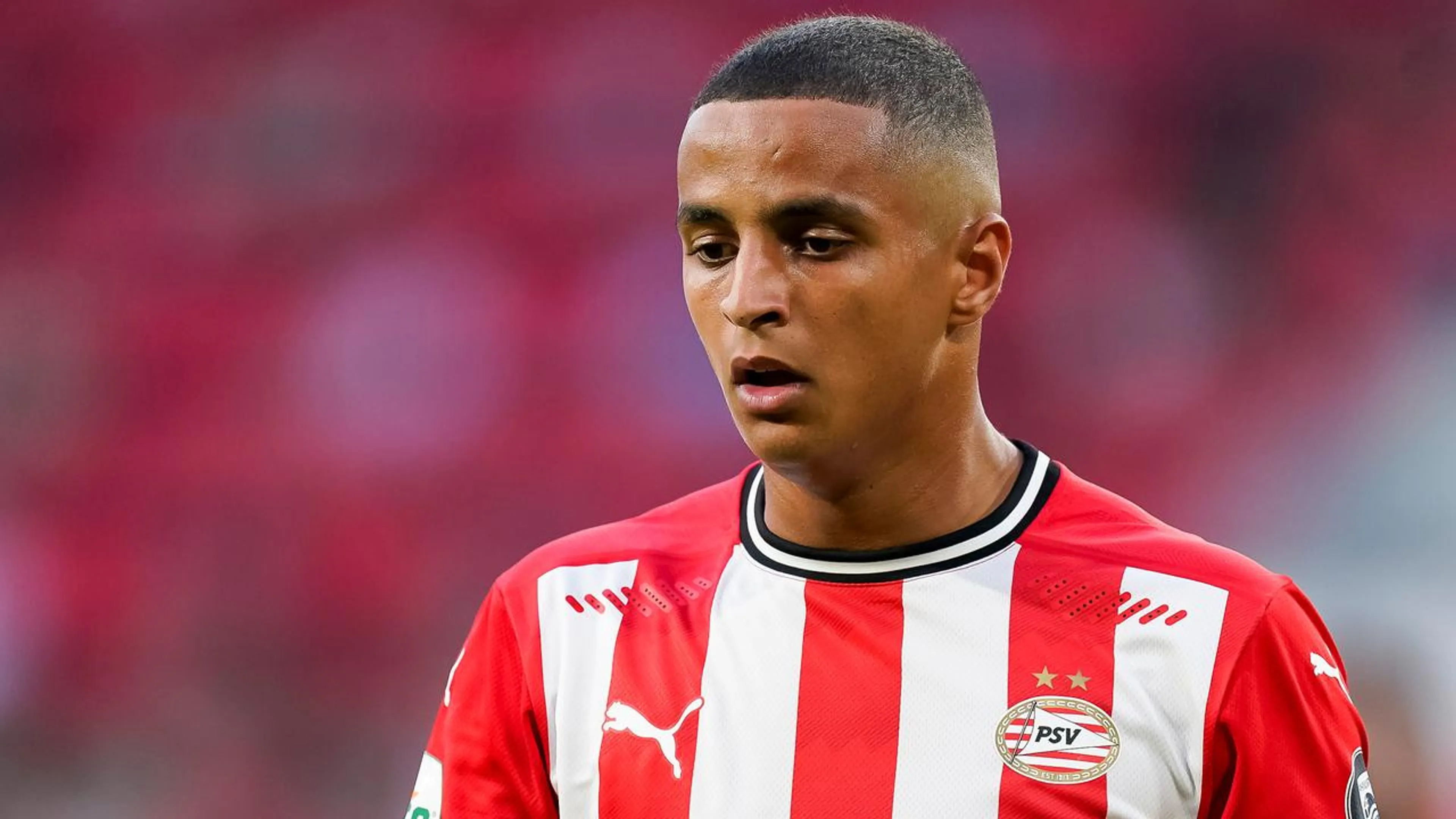 Caso Ihattaren, la vicenda inizia a diventare inquietante. Il dt dell’Ajax: “Sono sincero, siamo preoccupati!”