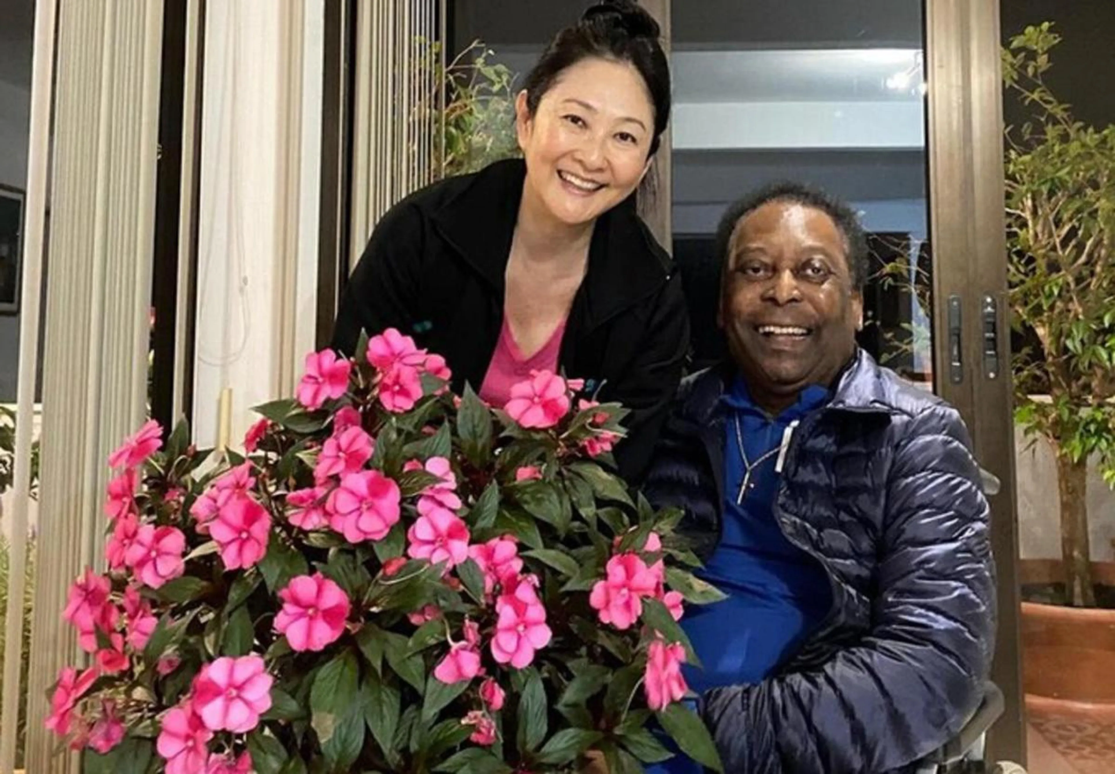 Pelè mette a tacere le voci sulla sua salute: “Sto bene, sto vincendo questa partita”