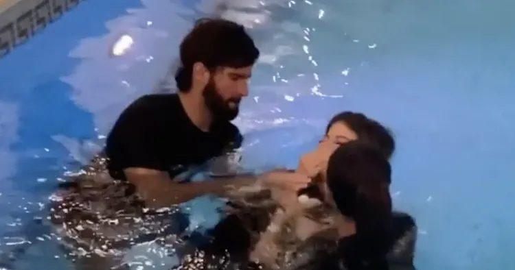 /images/0/_/a/0_alisson-fred-baptism.png