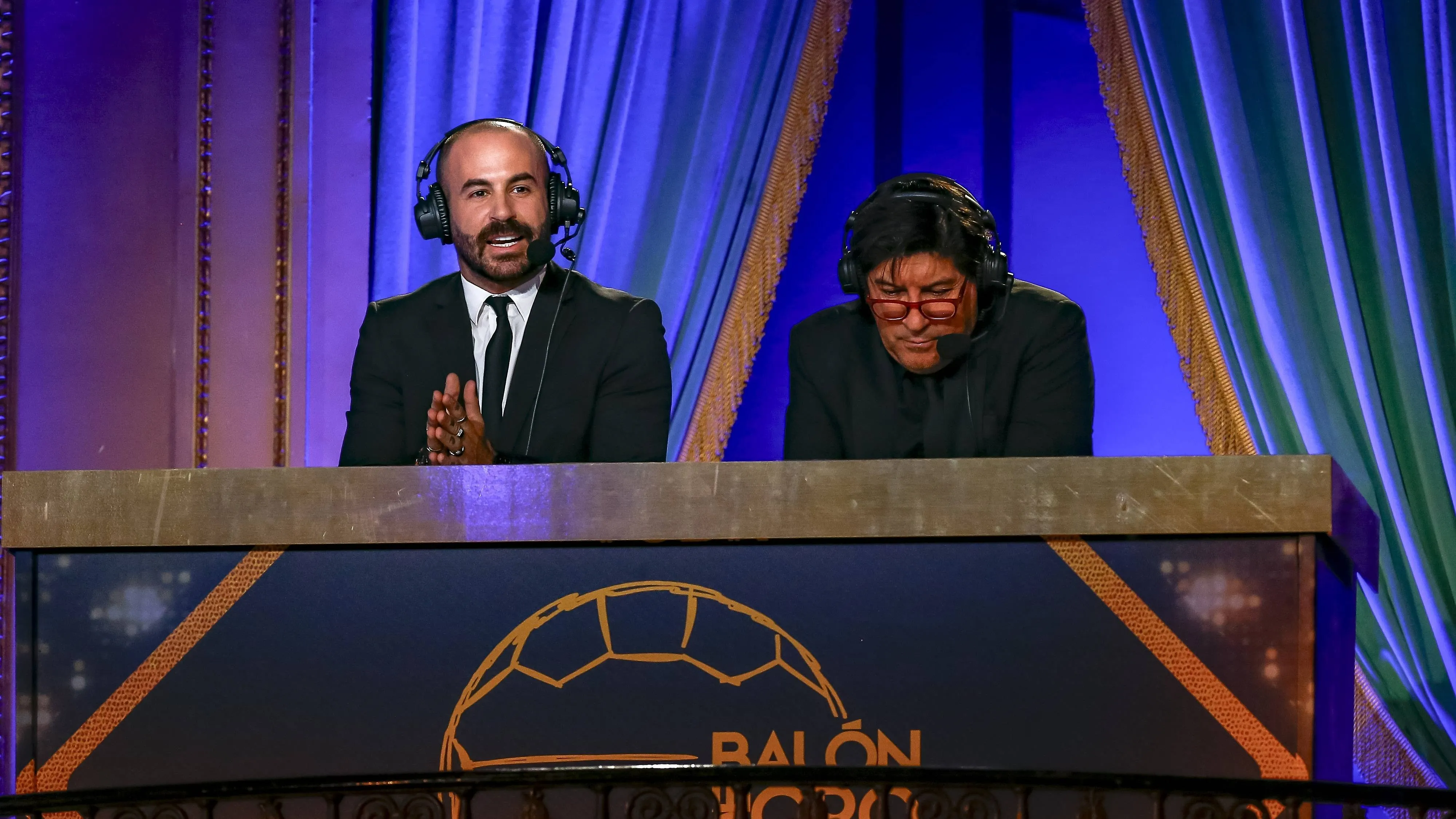 Marc crosas ex calciatore oggi telecronista ha flirtato con la collega su dazn messico