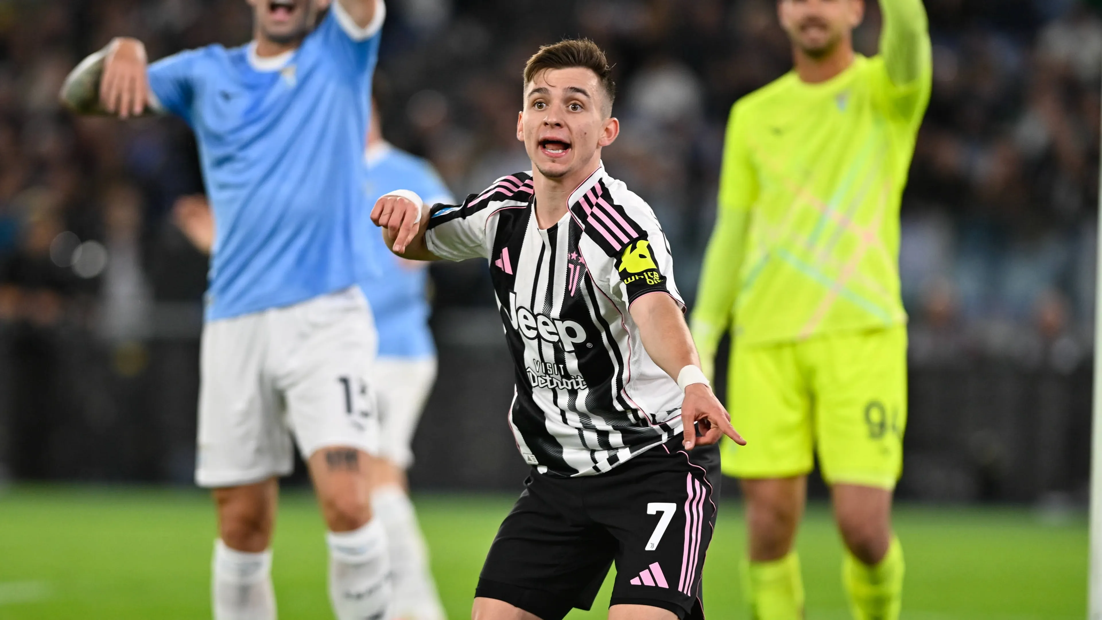 Lazio-Juve, proteste bianconere per contatto in area Gila-Conceicao. L'interpretazione di Marelli