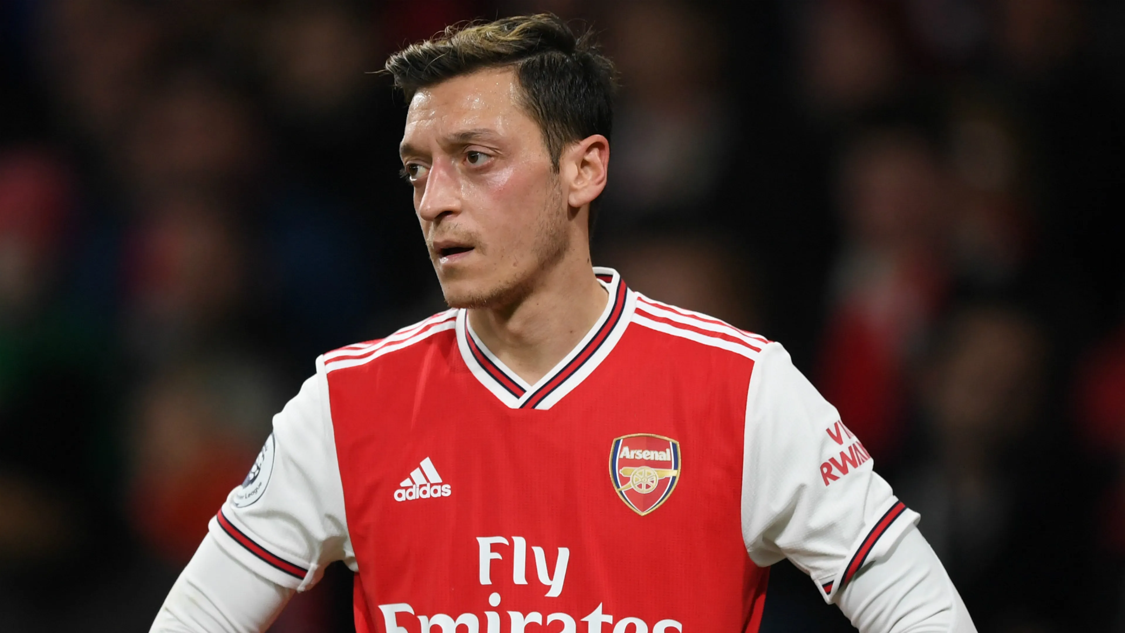 Copertina di Ozil, super offerta dall’Al Nassr: “Sarà nuovo principe d’Arabia Saudita”