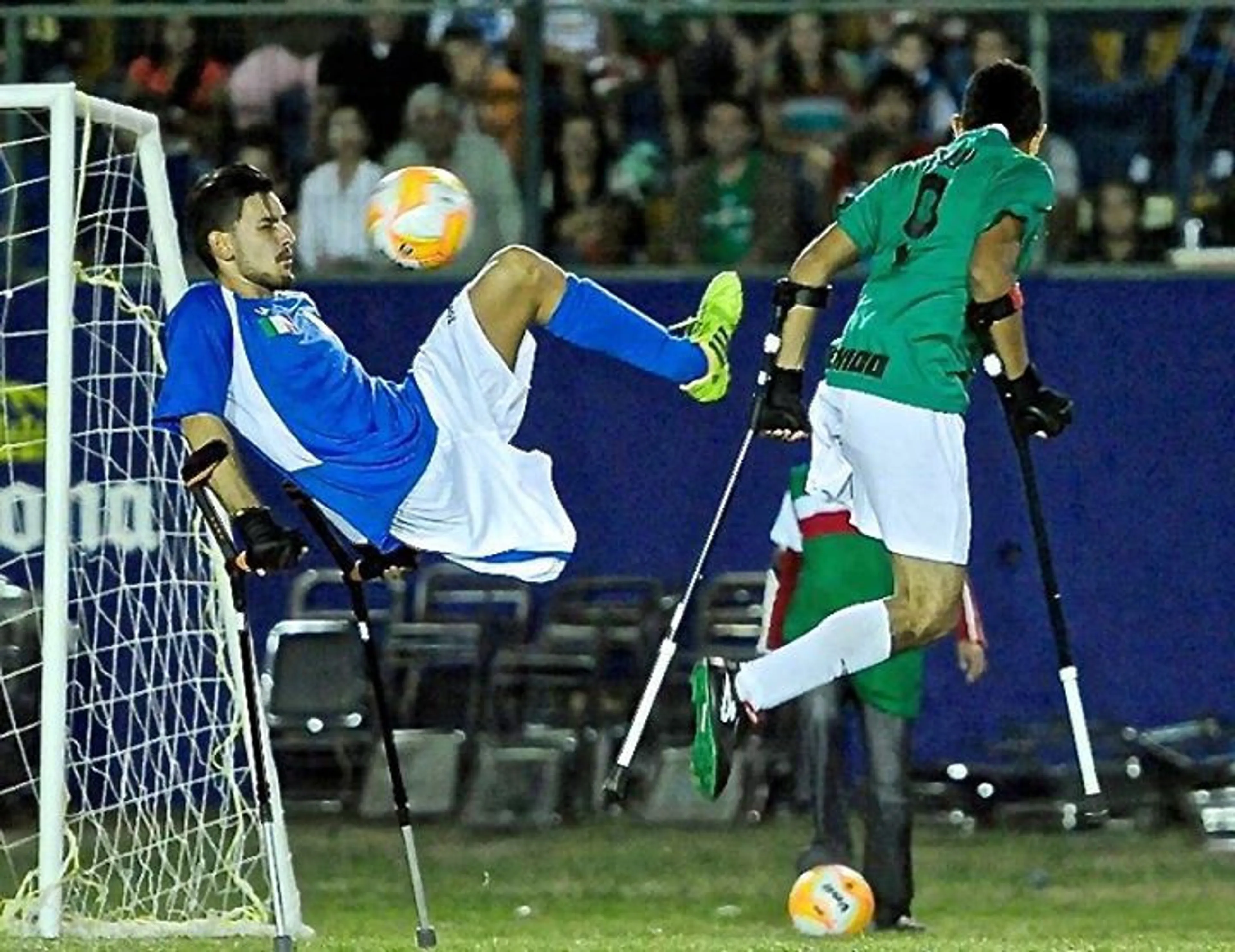 Copertina di La Nazionale con il cuore da Bomber