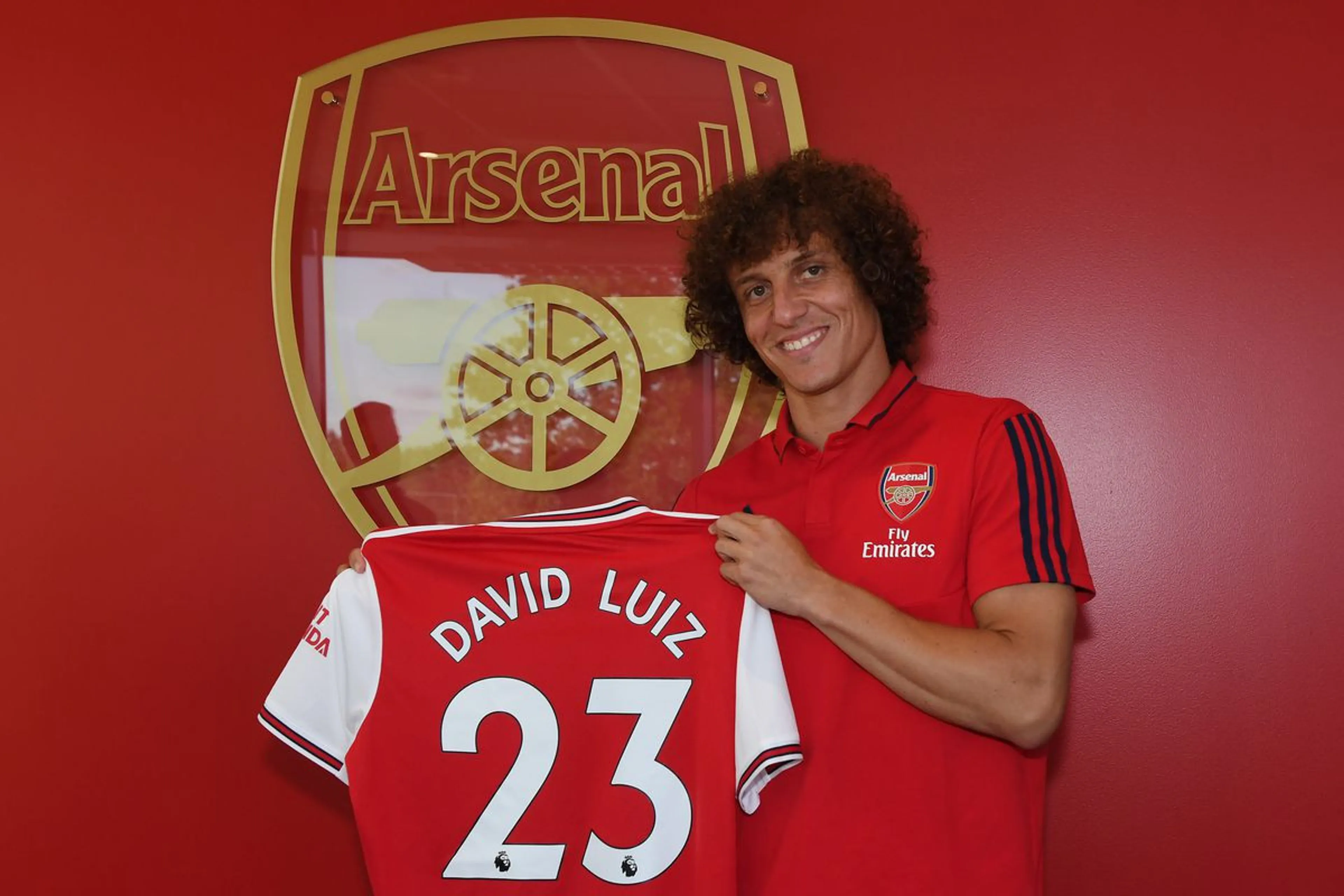 Copertina di David Luiz all’Arsenal: il suo ristorante sommerso di critiche su Tripadvisor