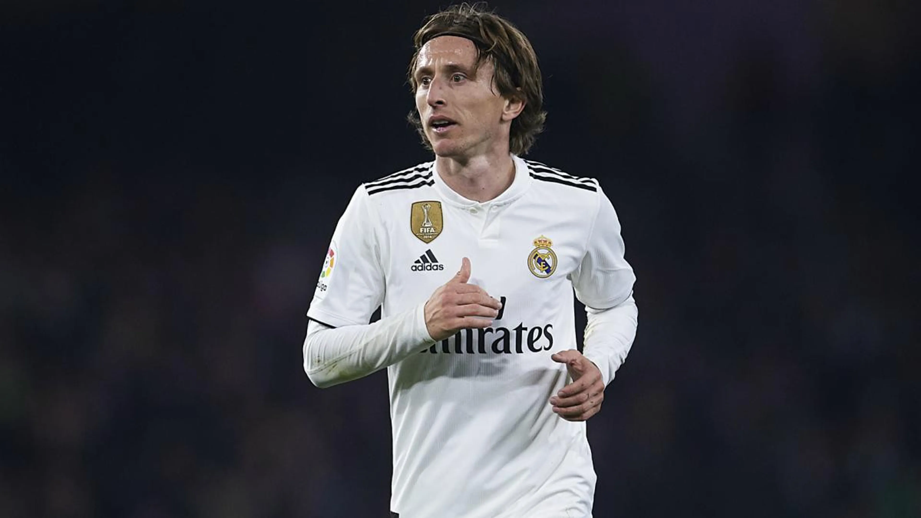 Copertina di Luka Modric si racconta, dalla guerra e il calcio nei rifugi alle critiche