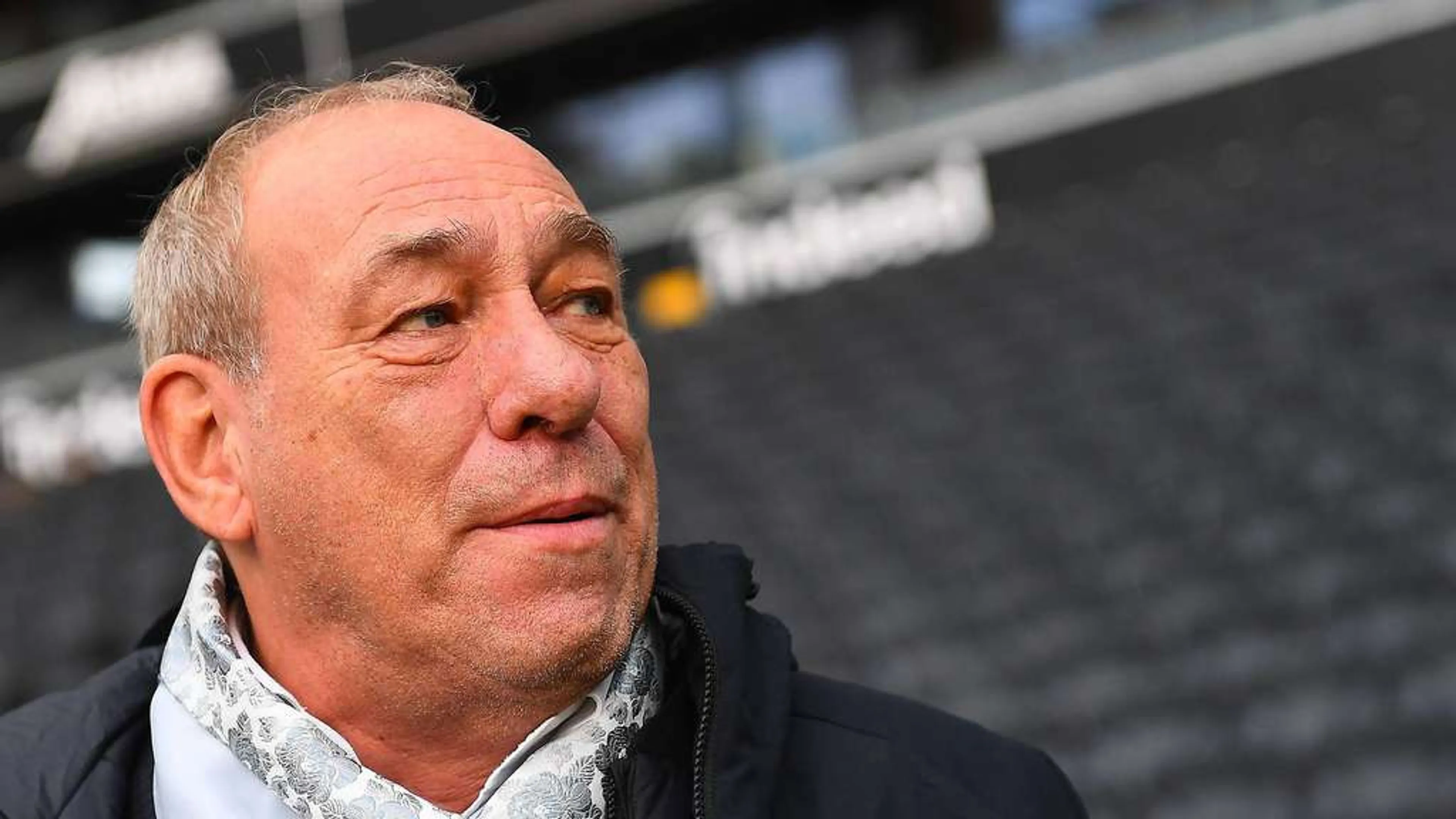 Copertina di Eintracht Francoforte, trasferta in Estonia: il presidente paga birra ai tifosi