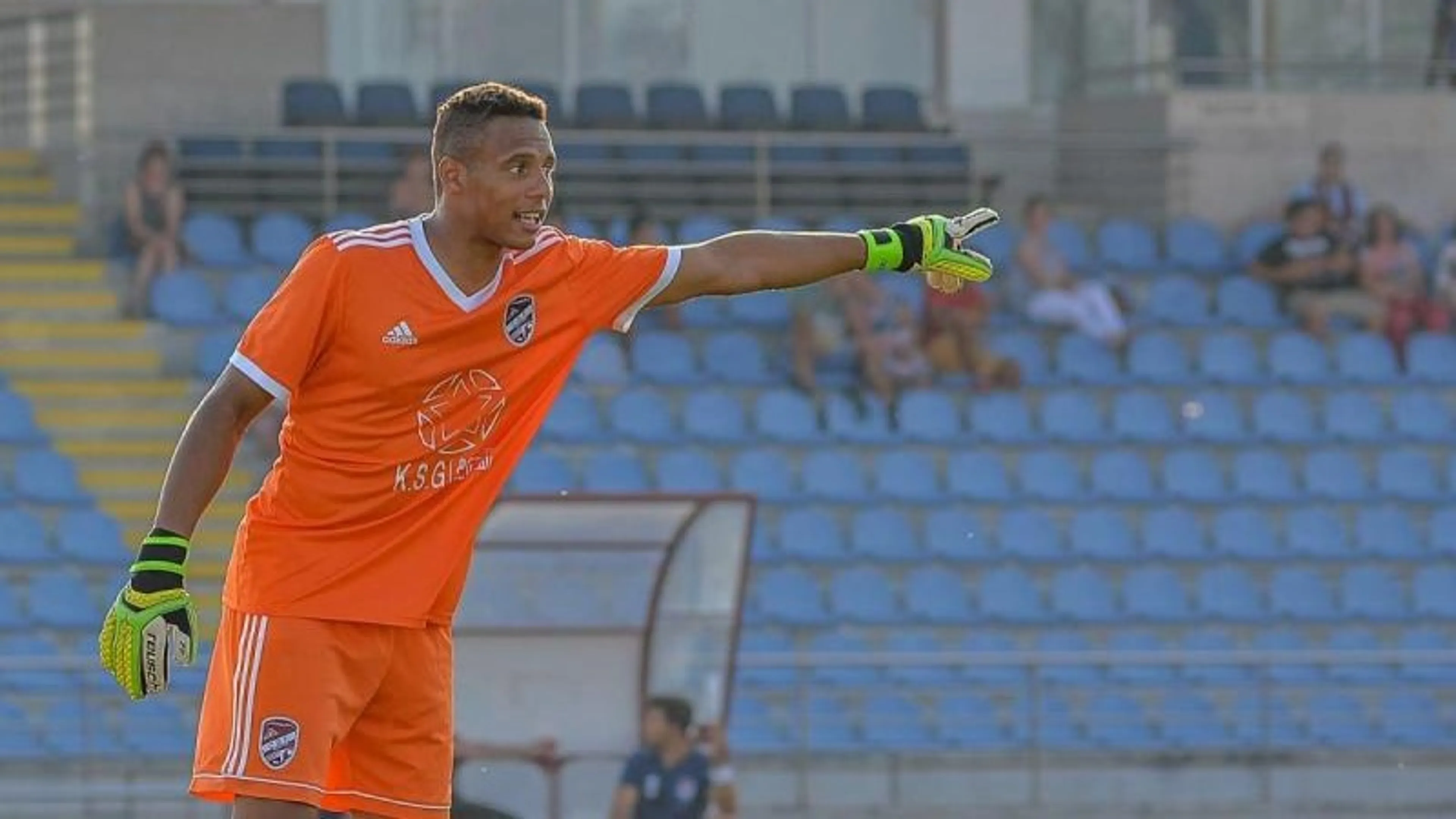 Vimercati: "Il Milan è stato la mia 'babysitter'. Dida il mio idolo, firmavo col suo nome"