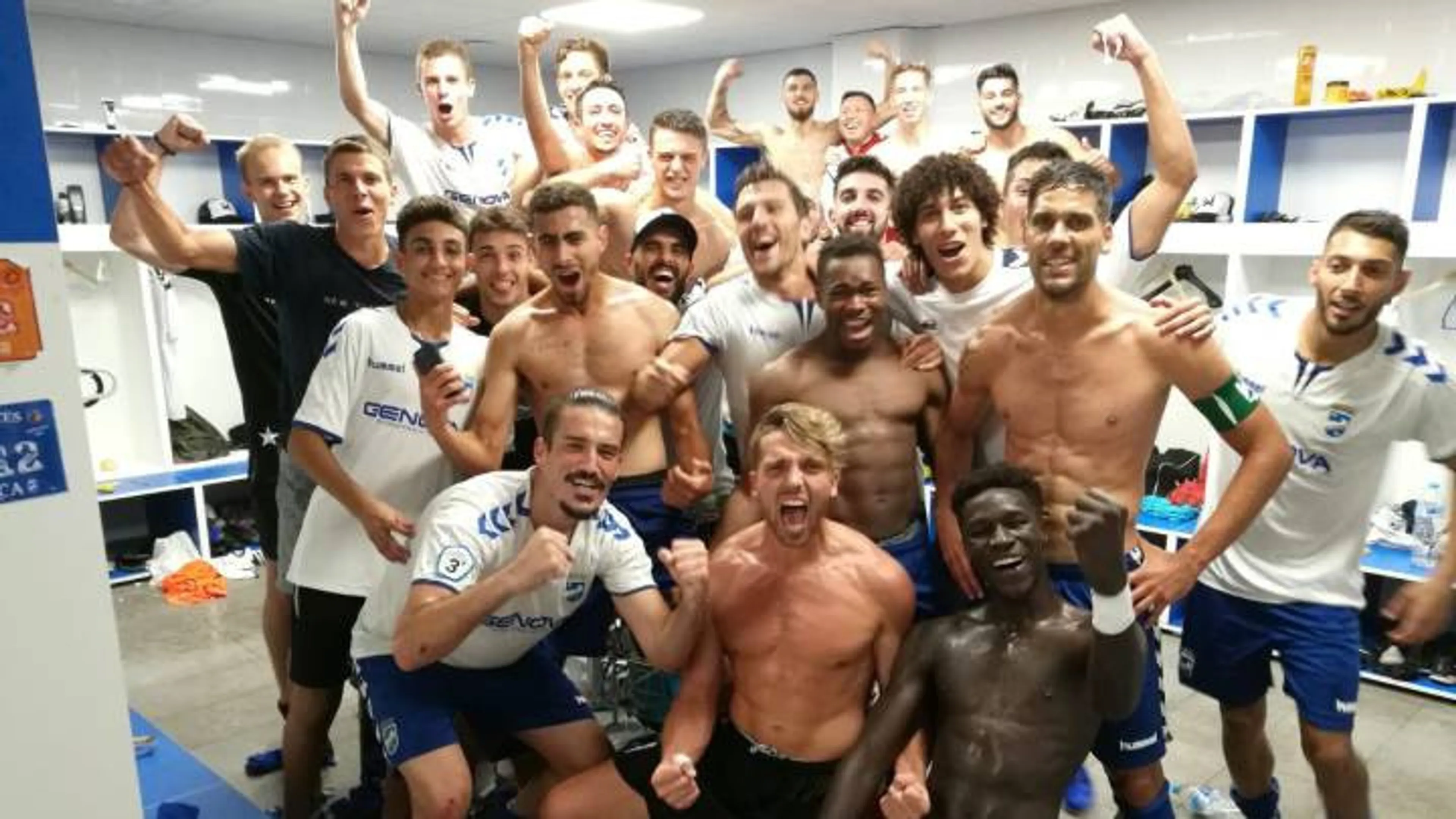 Copertina di Spagna, i tifosi potranno scegliere la formazione grazie a un’app