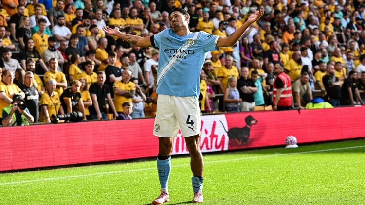 /images/1/6/t/16th-august-2025-molineux-stadium-wolverhampton-west-midlands-england-premier-league-football-wolverhampton-wanderers-versus-manchester-city-tijjani-reijnders-of-manchester-city-celebrates-after-scoring-in-the-37th-minute-for-0-2-godfreyxpittjpg_1755499925143.jpg