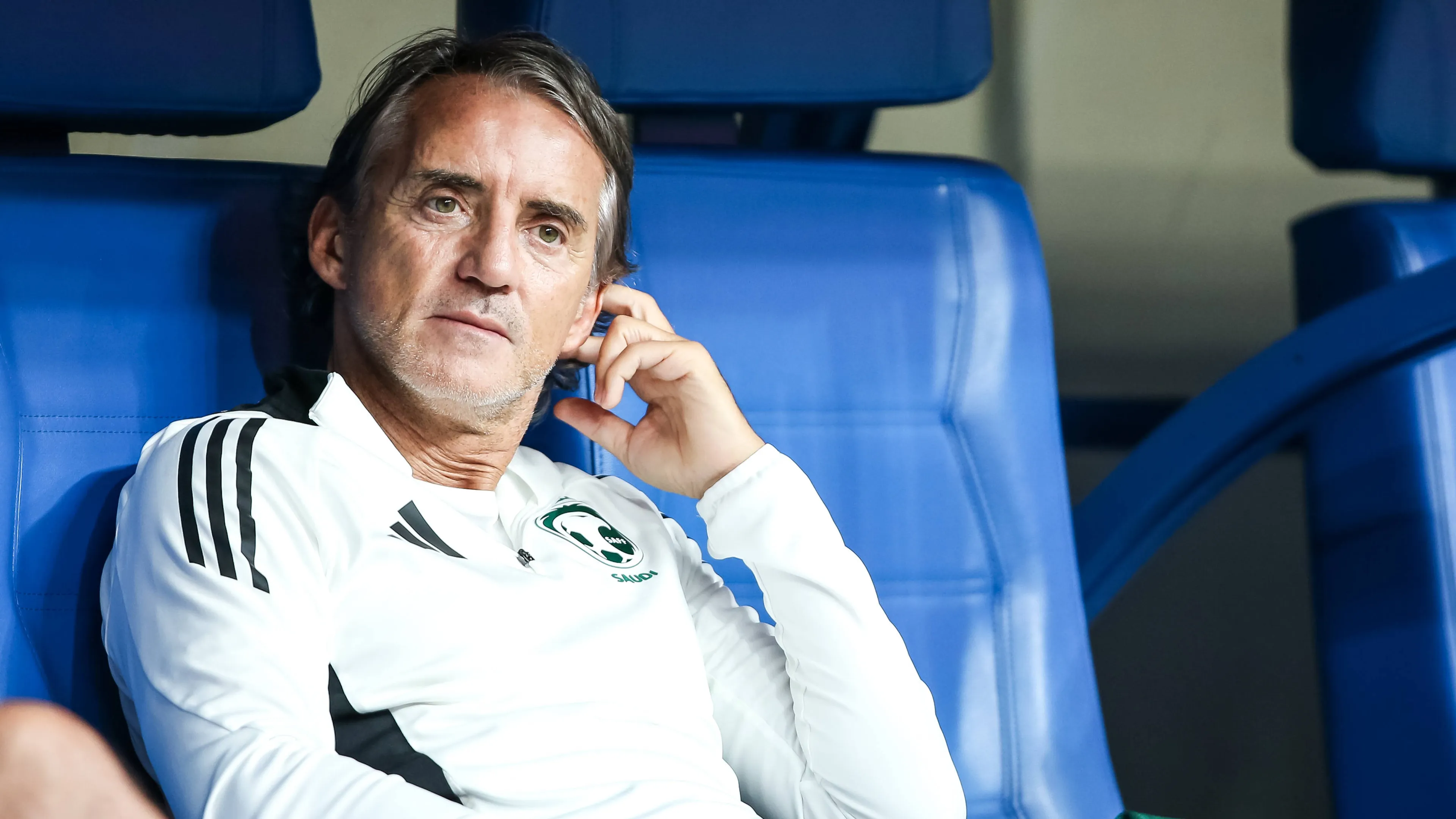 Nottingham Forest, pazza idea: contatti in corso con Roberto Mancini.