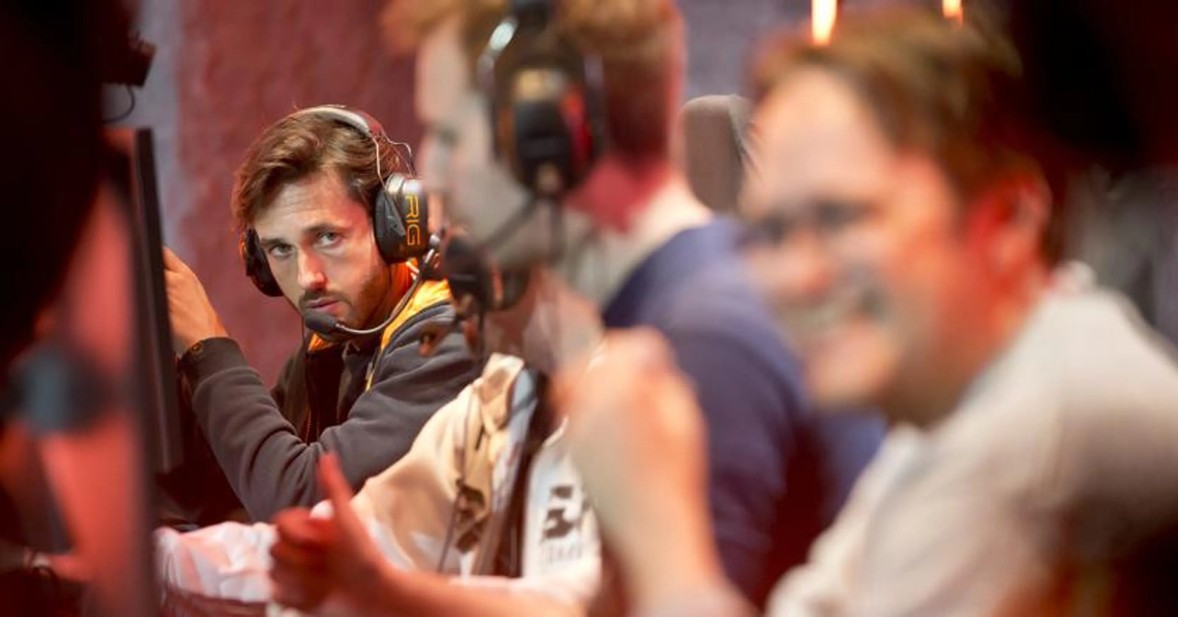 Copertina di eSport e Pro Player, chi sono i nuovi Bomber