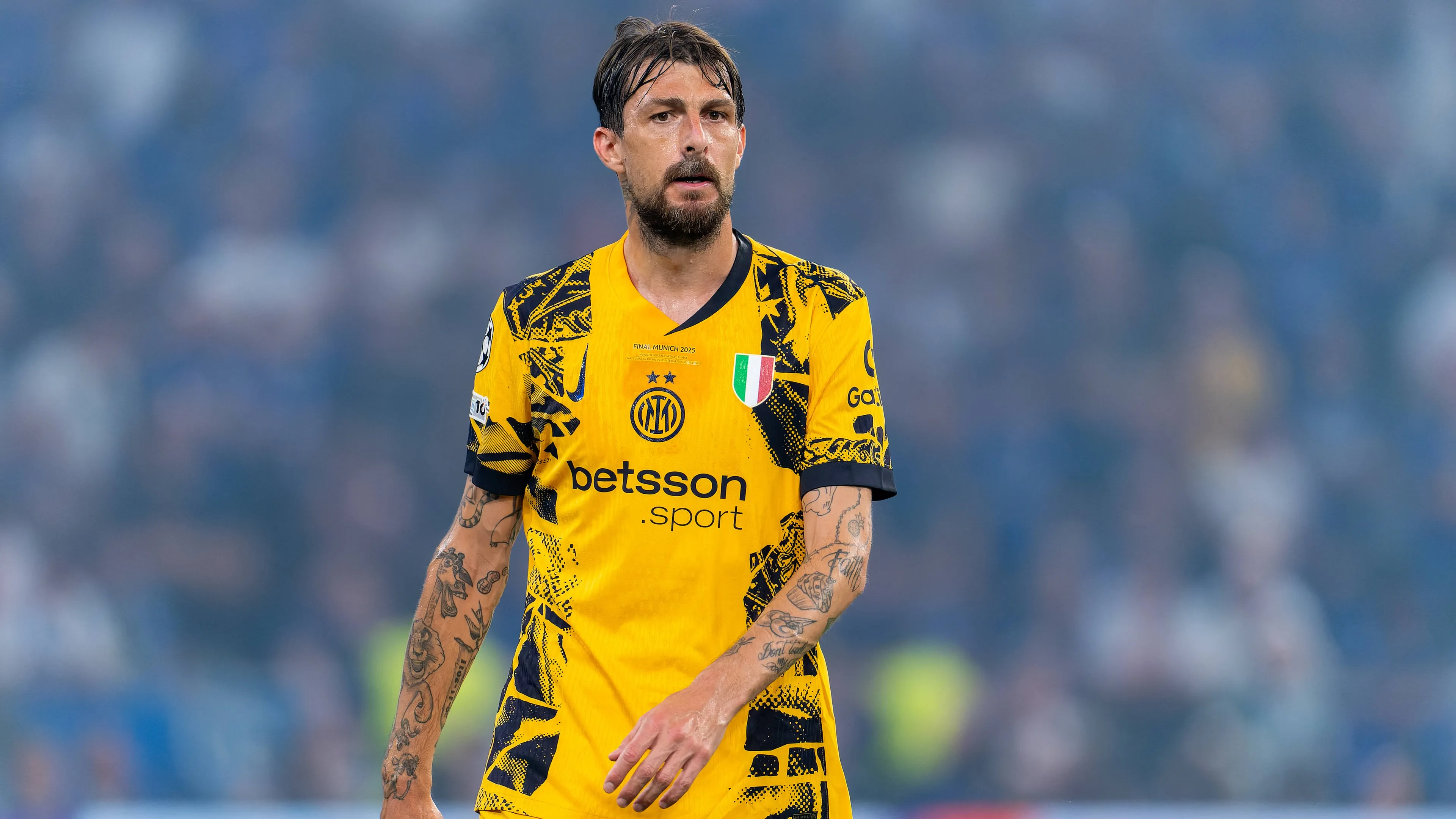 L'Inter ha scelto chi "tagliare" per far spazio a Leoni: clamoroso addio di Acerbi?