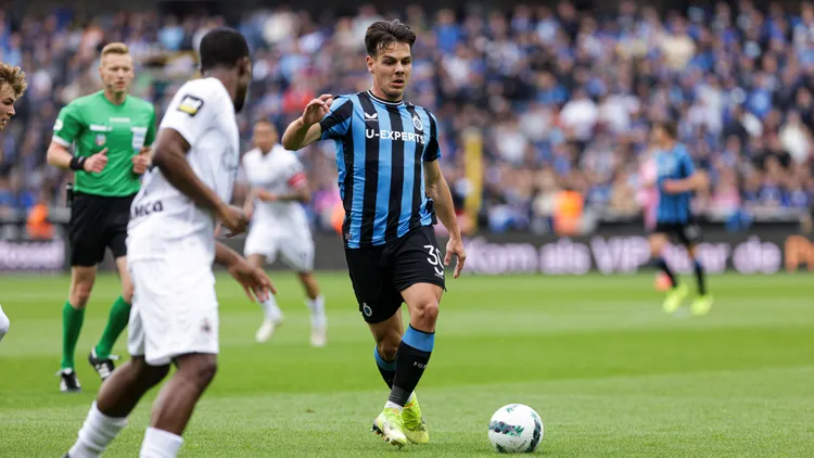 /images/2/5/0/250525-club-brugge-vs-r-antwerp-fc-ardon-jashari-30-of-club-brugge-in-action-with-the-ball-during-the-jupiler-pro-league-season-2024-2025-matchday-10-in-the-champions-play-offs-between-club-brugge-kv-and-royal-antwerp-fc-on-may-25-2025-in-brugge-belgium-photo-by-frank-abbeloos-isosport-brugge-belgium-copyright-xfrankxabbeloosx-bruggeantwerp1152-2jpg_1753812943855.jpg