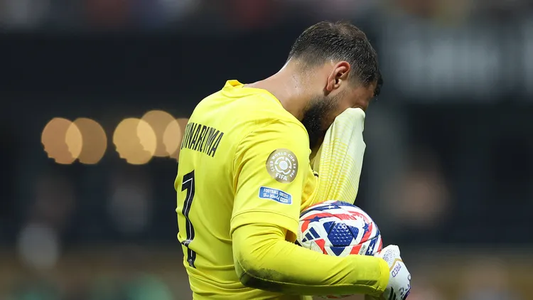 /images/2/5/0/250706-atlanta-july-6-2025-goalkeeper-gianluigi-donnarumma-of-paris-saint-germain-leaves-after-the-first-half-during-the-quarterfinal-match-between-paris-saint-germain-fra-and-fc-bayern-munich-ger-at-the-fifa-club-world-cup-2025-at-the-mercedes-benz-stadium-atlanta-georgia-the-united-states-july-5-2025-spus-atlanta-football-fifa-club-world-cup-quarterfinals-paris-saint-germain-vs-fc-bayern-munich-lixming-jpg_1751882020128.jpg