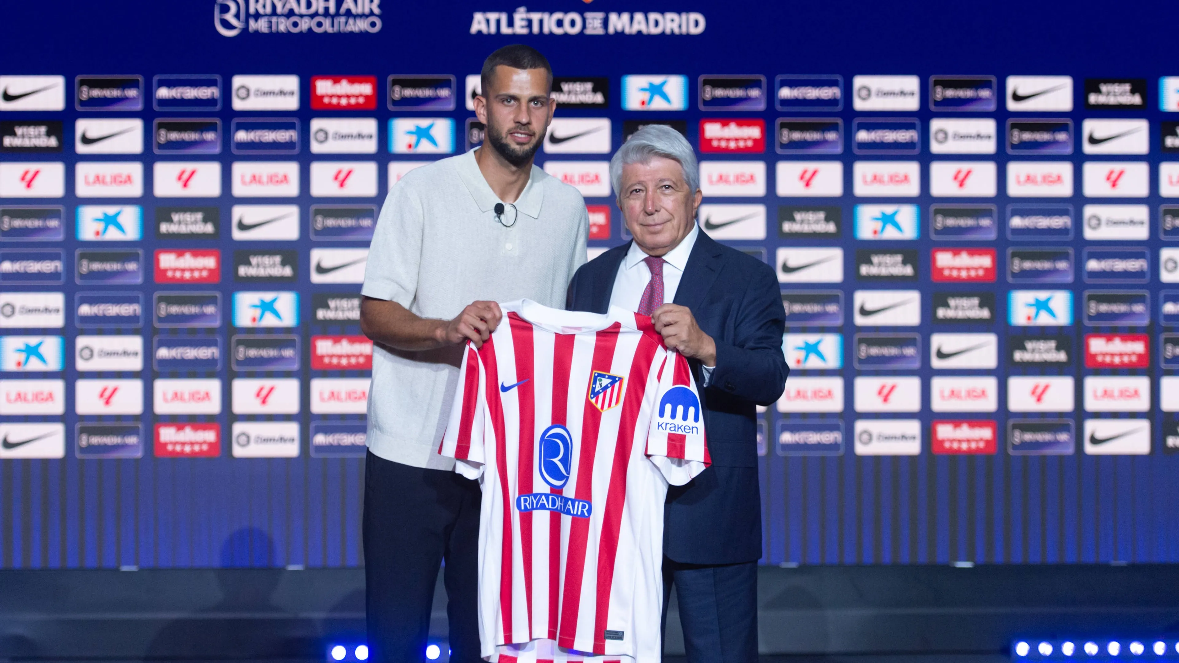 Atletico, ma che combini? Hancko e Pubill presentati con gaffe