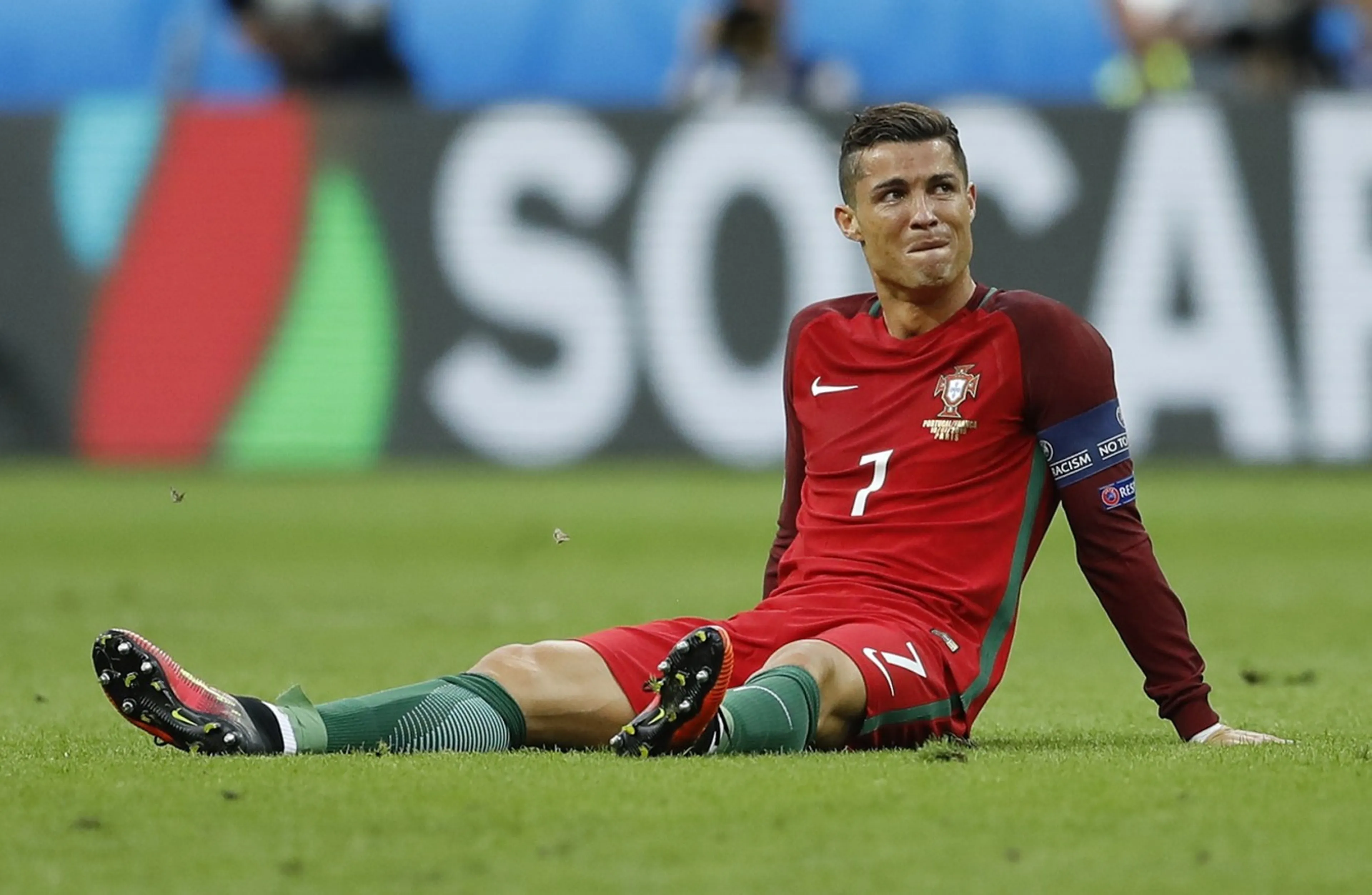 Copertina di Pallone d’Oro, resi noti i voti della classifica finale: il Portogallo snobba Ronaldo, l’Italia…