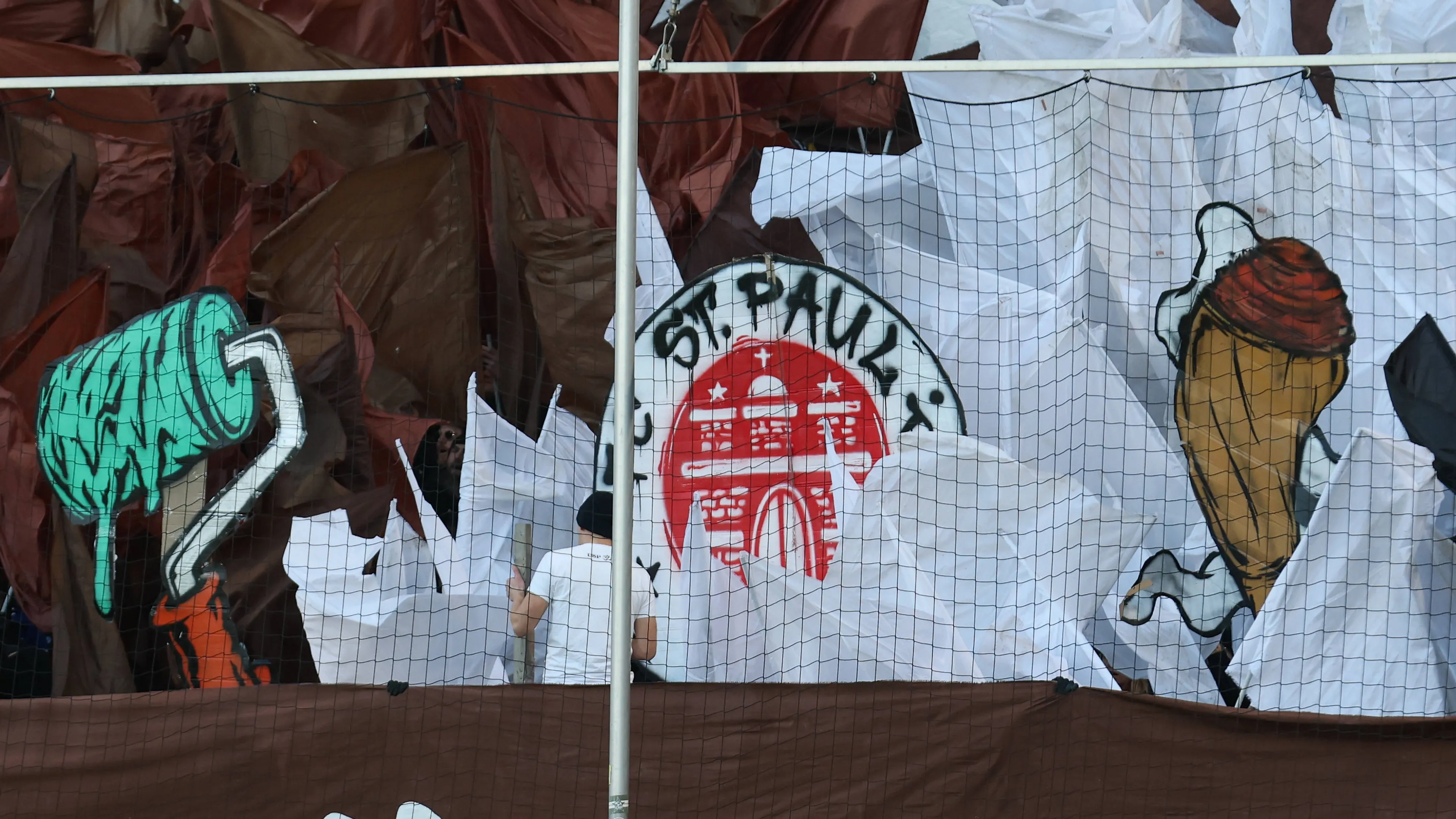 Shock atroce per il St. Pauli, squadra di sinistra: il suo inno fu scritto dai nazisti!