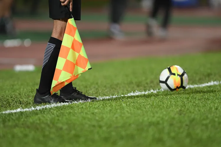 /images/3/-/n/3-nuove-regole-che-cambieranno-il-calcio.jpg