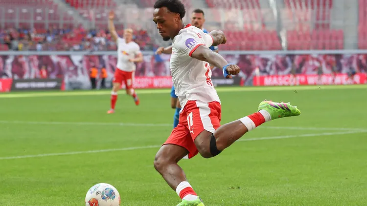 /images/3/0/0/30082025-xtgx-fussball-1-bundesliga-rb-leipzig-1-fc-heidenheim-emspor-vl-lois-openda-leipzig-11-dfl-dfb-regulations-prohibit-any-use-of-photographs-as-image-sequences-and-or-quasi-video-leipzig-30-08-2025-xtgx-soccer-1-bundesliga-rb-leipzig-1-fc-heidenheim-emspor-v-l-lois-openda-leipzig-11-dfl-dfb-regulations-prohibit-any-use-of-photographs-as-image-sequences-and-or-quasi-video-leipzigjpg_1756749356025.jpg