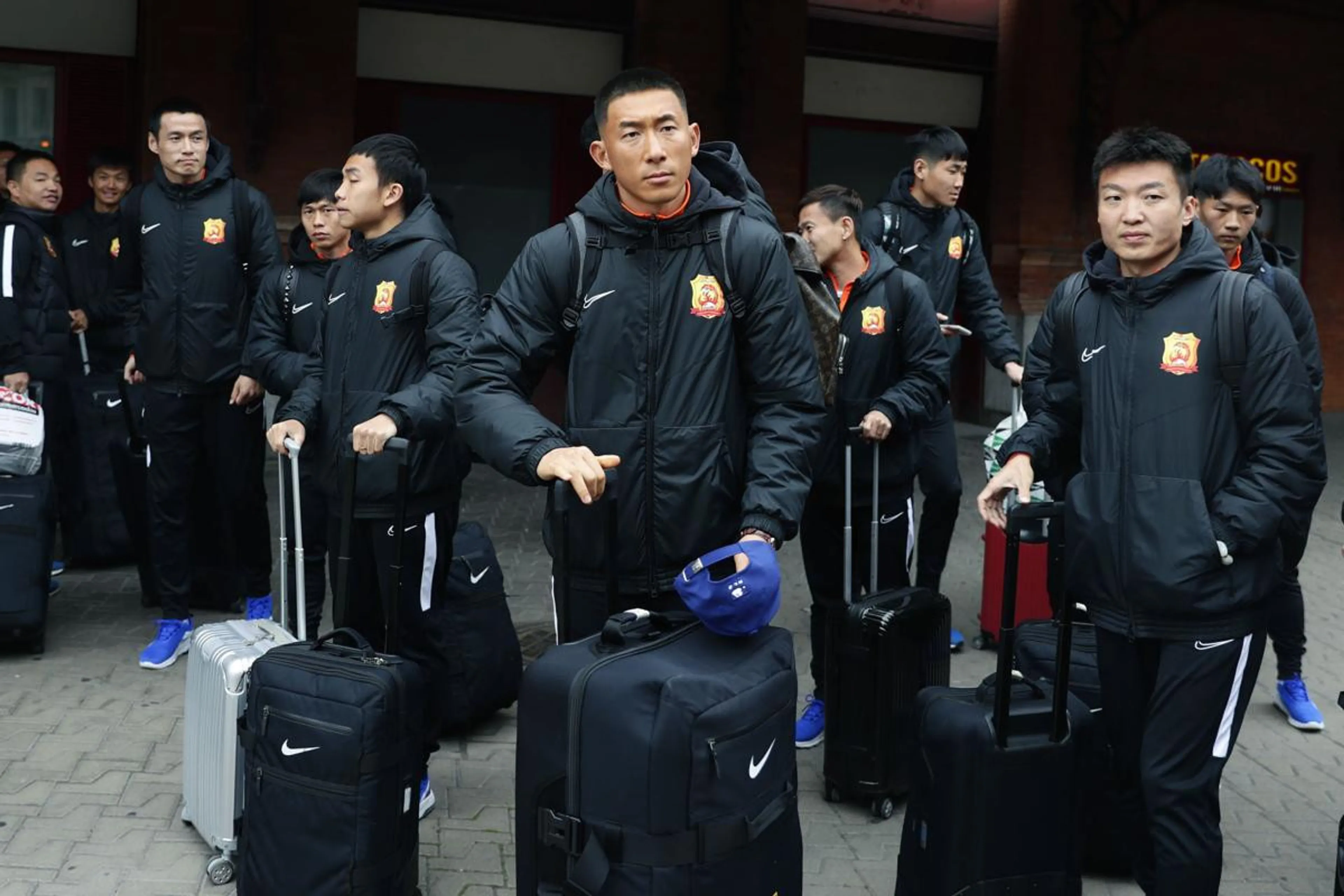 Copertina di Lo Wuhan Zall lascia la Spagna causa coronavirus: ritorna in Cina