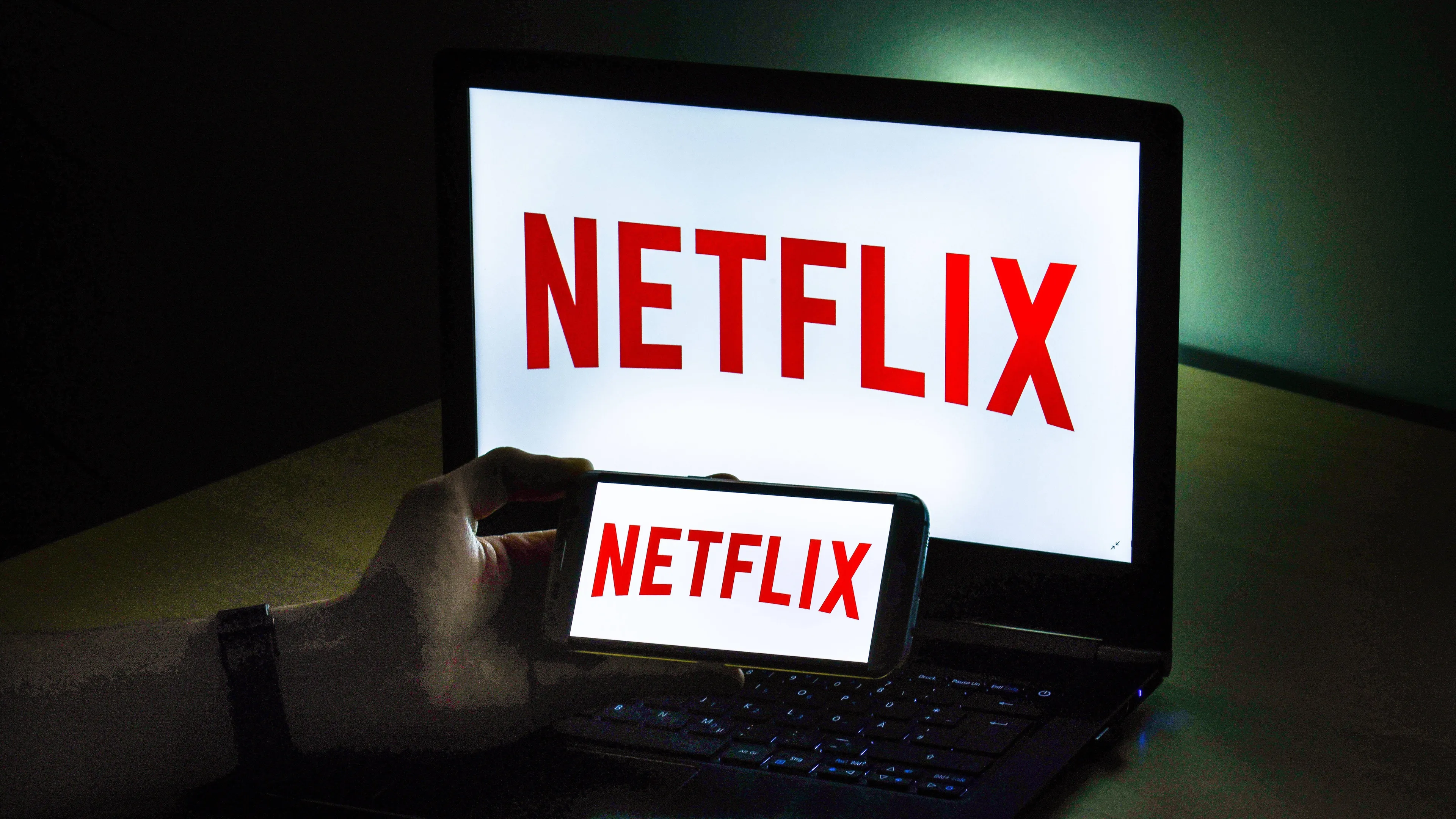 Tra DAZN e Sky spunta Netflix! Pronta l'offerta per i diritti tv