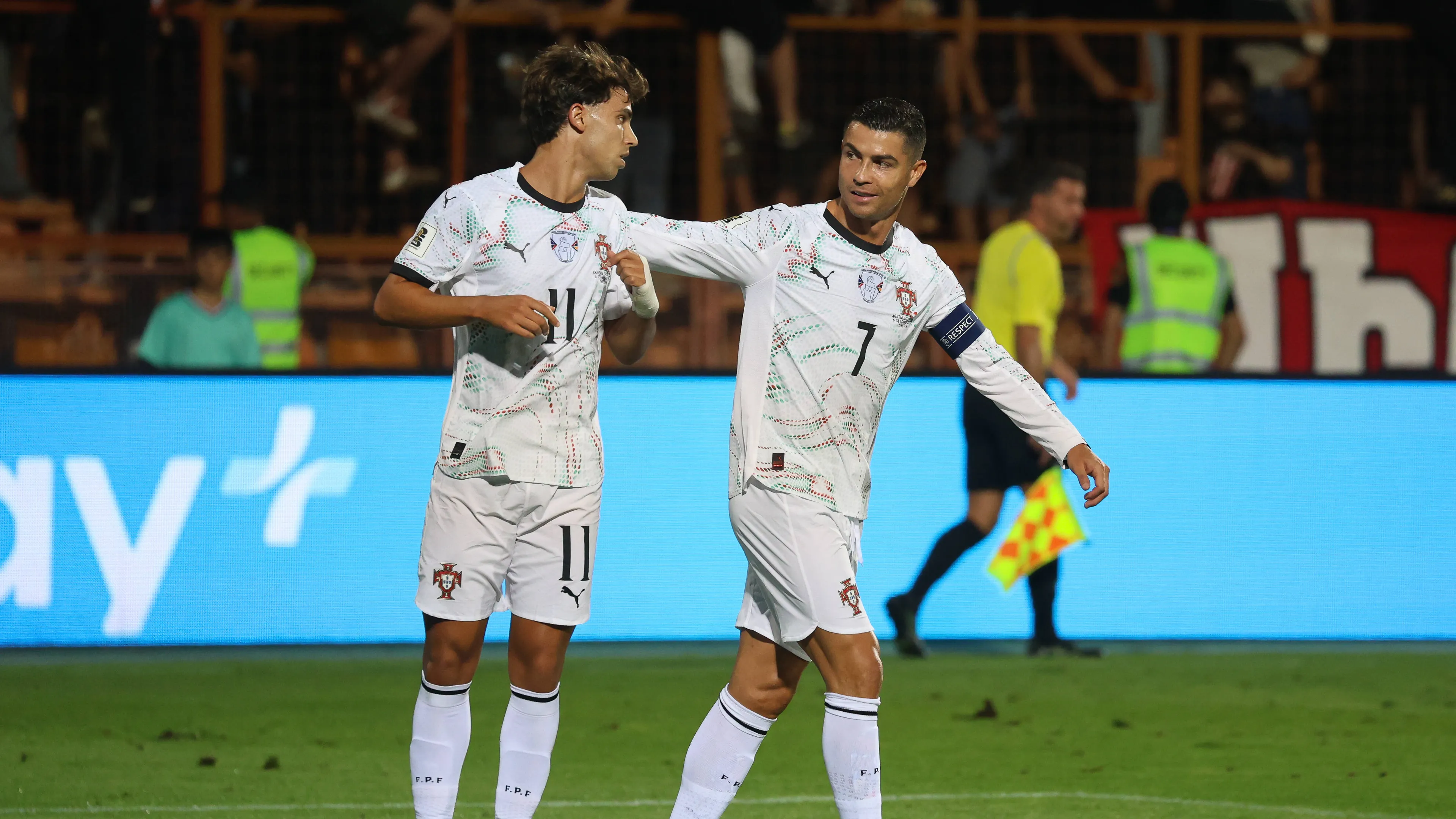 Cristiano Ronaldo difende Joao Felix