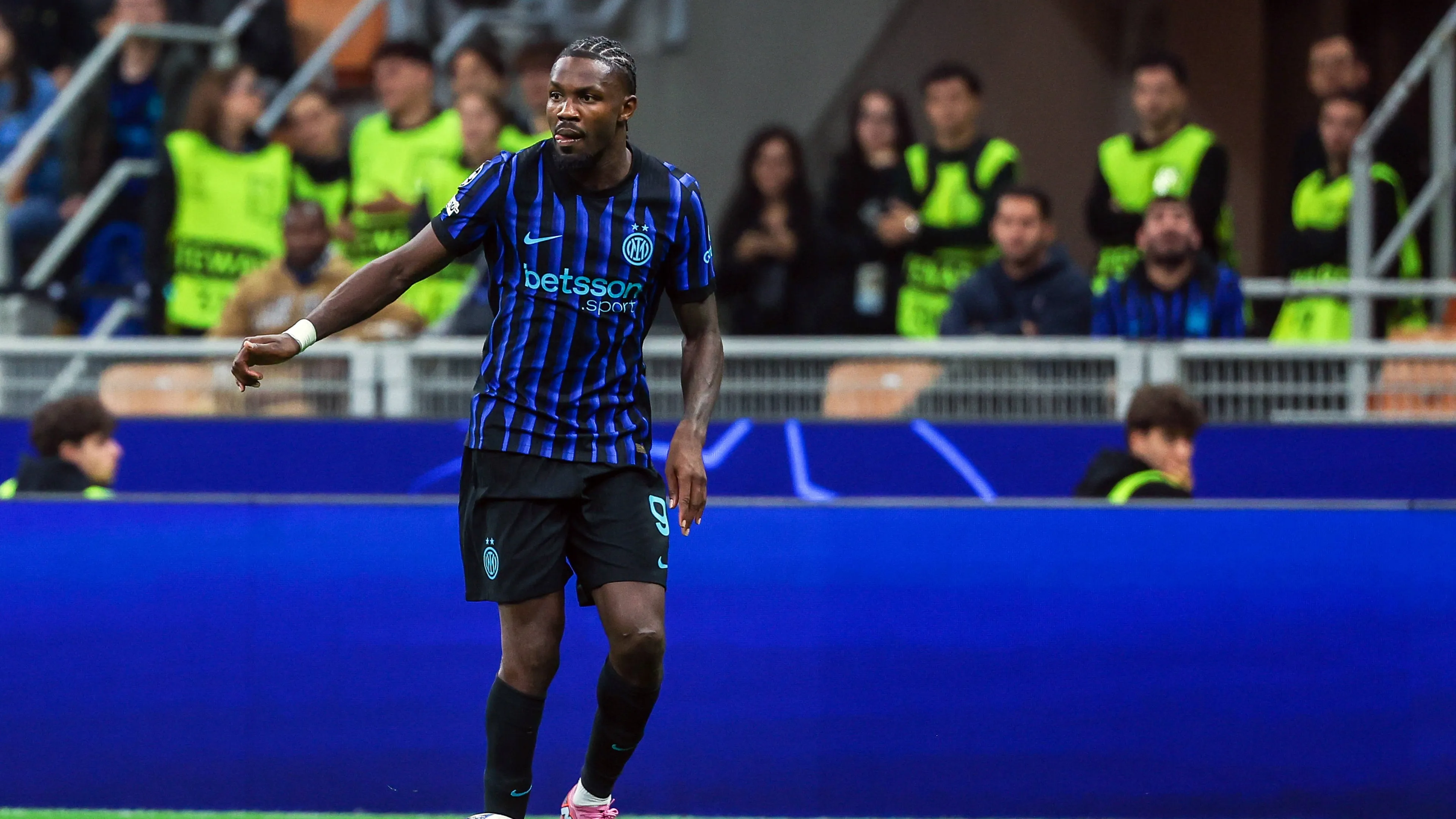 Inter-Kairat, Chivu nel pre gara svela le condizioni di Thuram