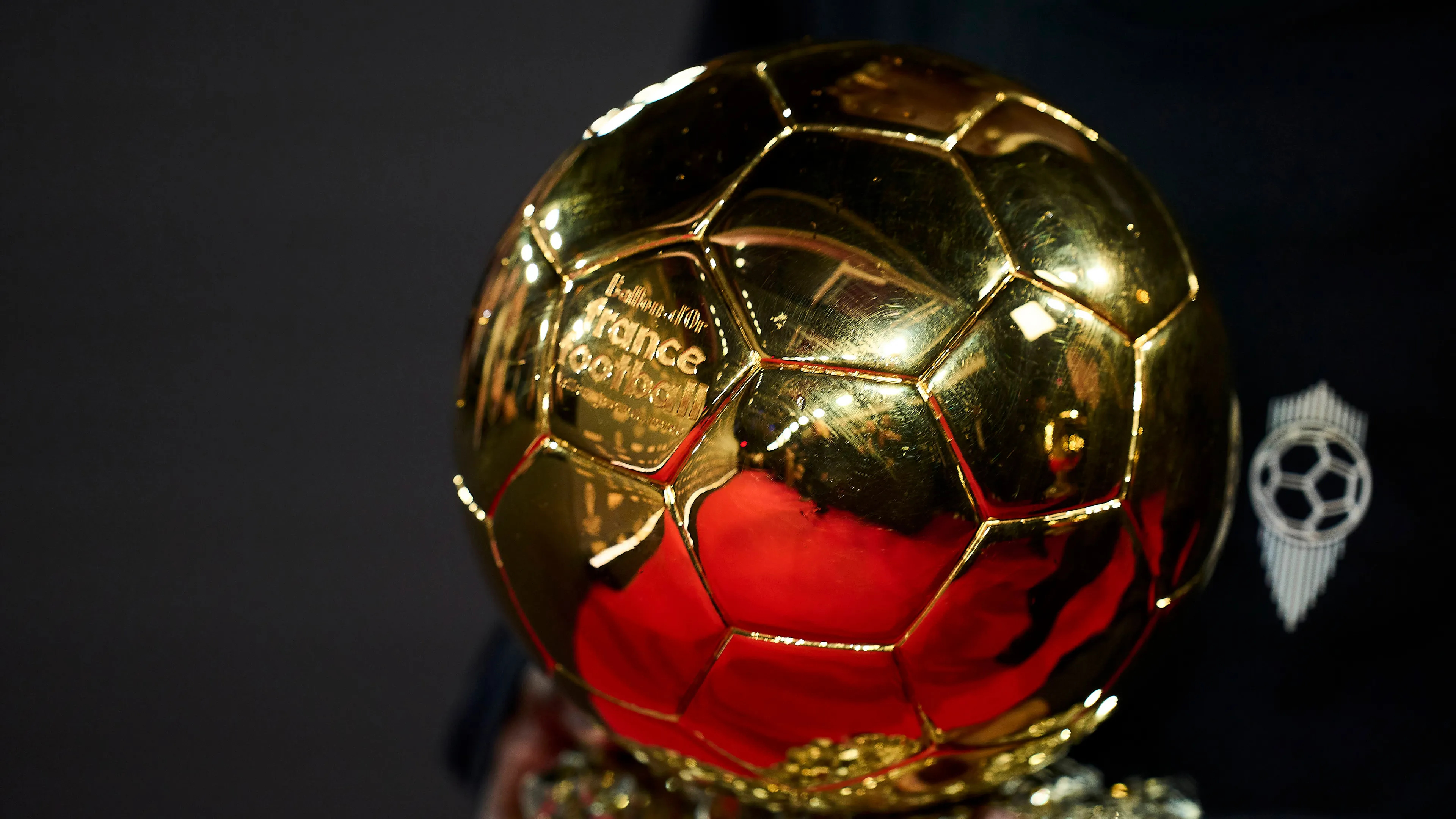 La cerimonia del Pallone d'Oro: Dembele trionfa a Parigi. Secondo Yamal