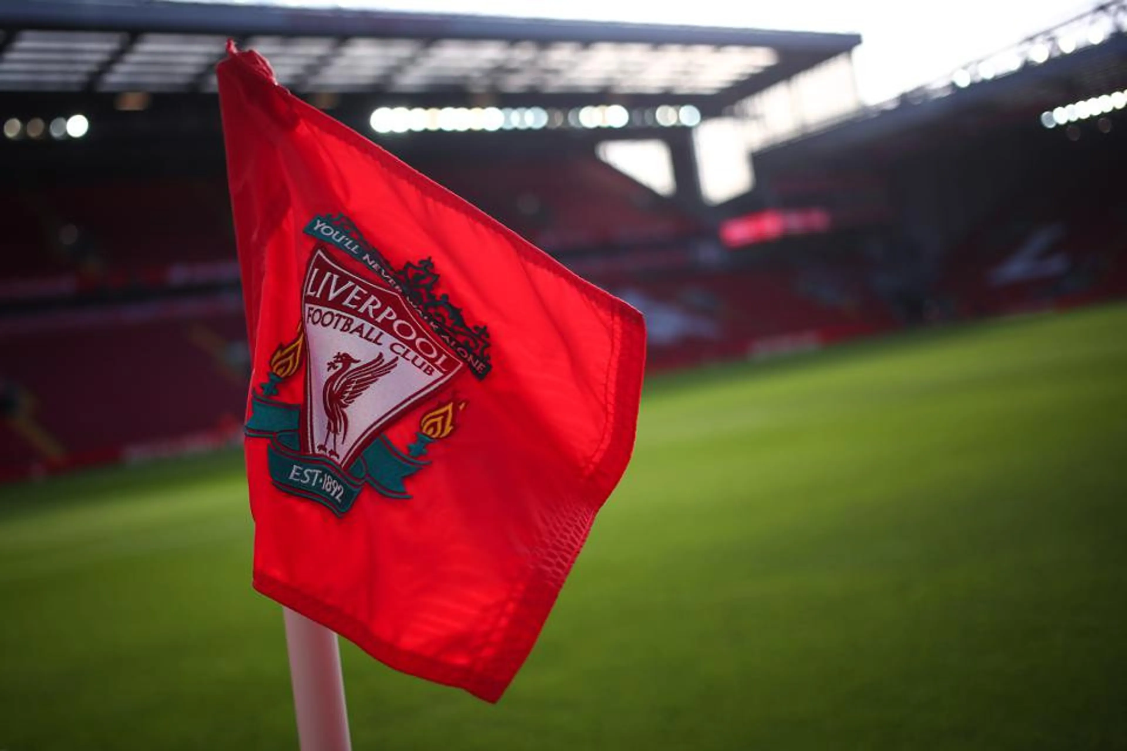 Copertina di Liverpool, brutta sorpresa per un tifoso: rinnova abbonamento ma il sistema gli fa un brutto scherzo