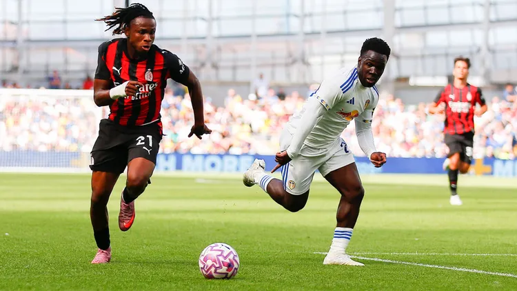 /images/9/t/h/9th-august-2025-aviva-stadium-dublin-ireland-pre-season-football-friendly-leeds-united-versus-ac-milan-samuel-chukwueze-of-ac-milan-makes-a-run-with-the-ball-peterxfitzpatrickjpg_1755881725340.jpg