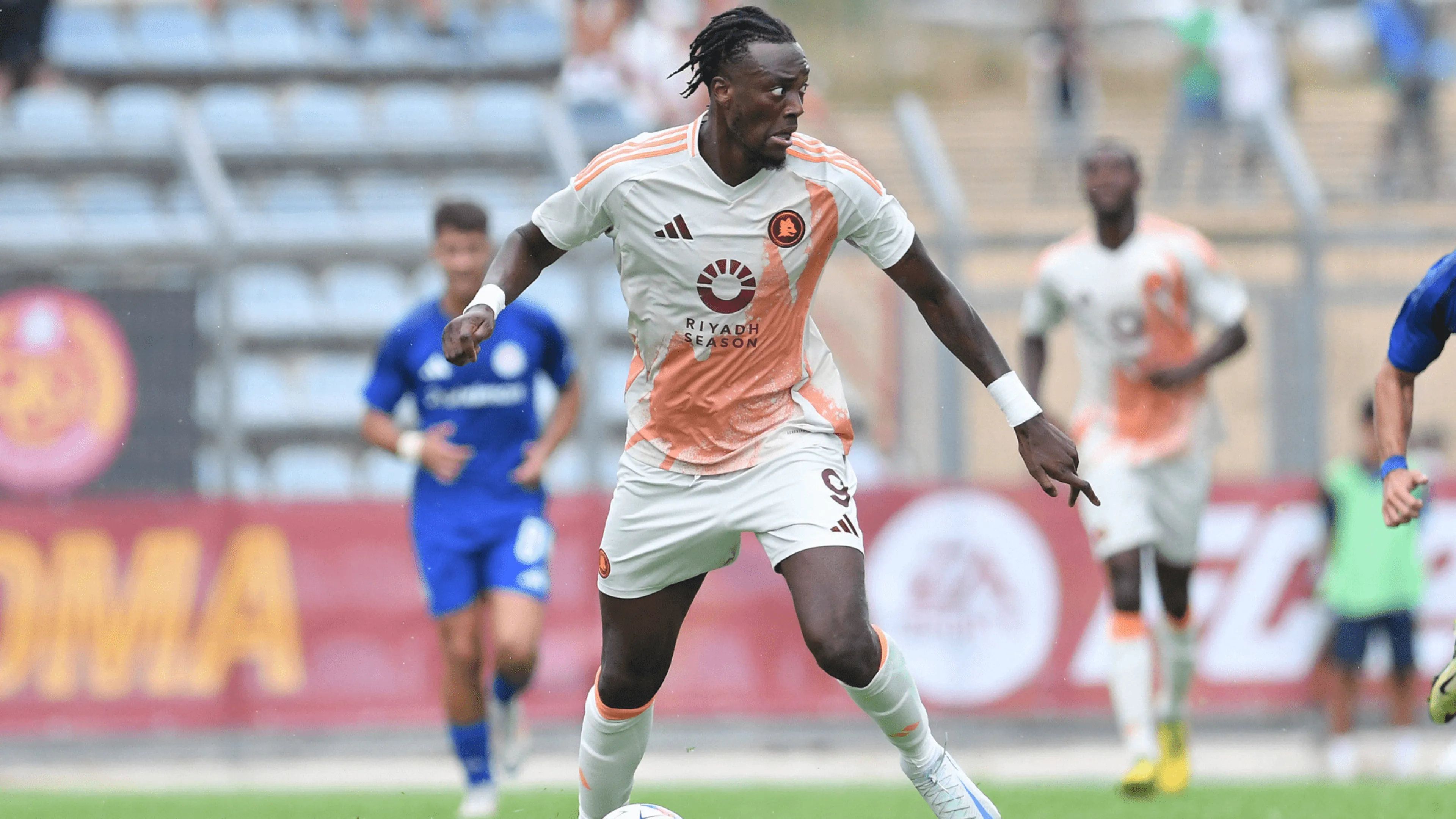 Copertina di Roma, Abraham chiarisce la sua posizione: Milan avvertito