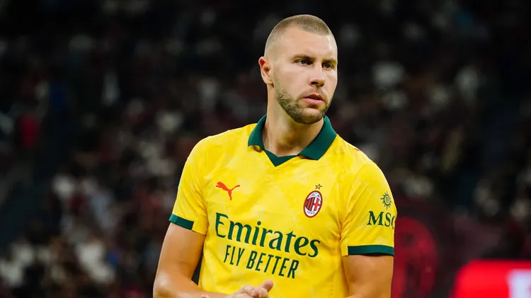 /images/a/c/-/ac-milan-v-bologna-fc-1909-serie-a-strahinja-pavlovic-ac-milan-participates-in-the-italian-championship-serie-a-football-match-between-ac-milan-and-bologna-fc-at-san-siro-stadium-in-milan-italy-on-september-14-2025-milan-italy-italy-copyright-xlucaxrossinix-originalfilenamerossini-acmilanv250914npjosjpgjpg_1757925017601.jpg