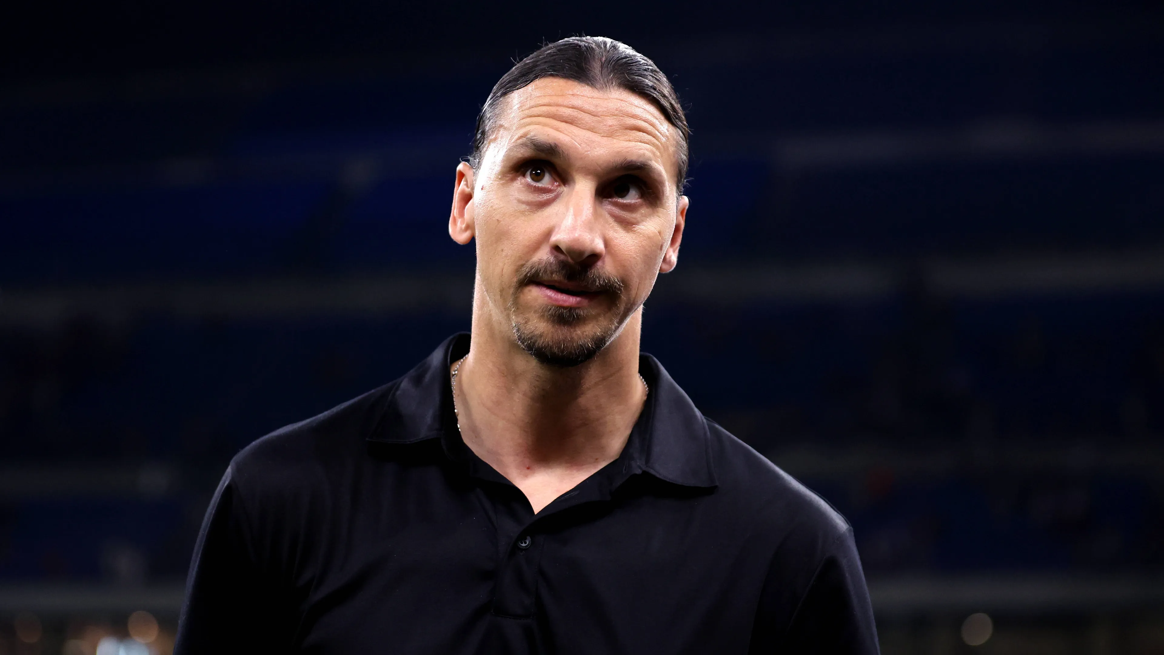 "Solo Dio mi può giudicare", o forse no: Ibrahimovic si fa rimuovere il tatuaggio
