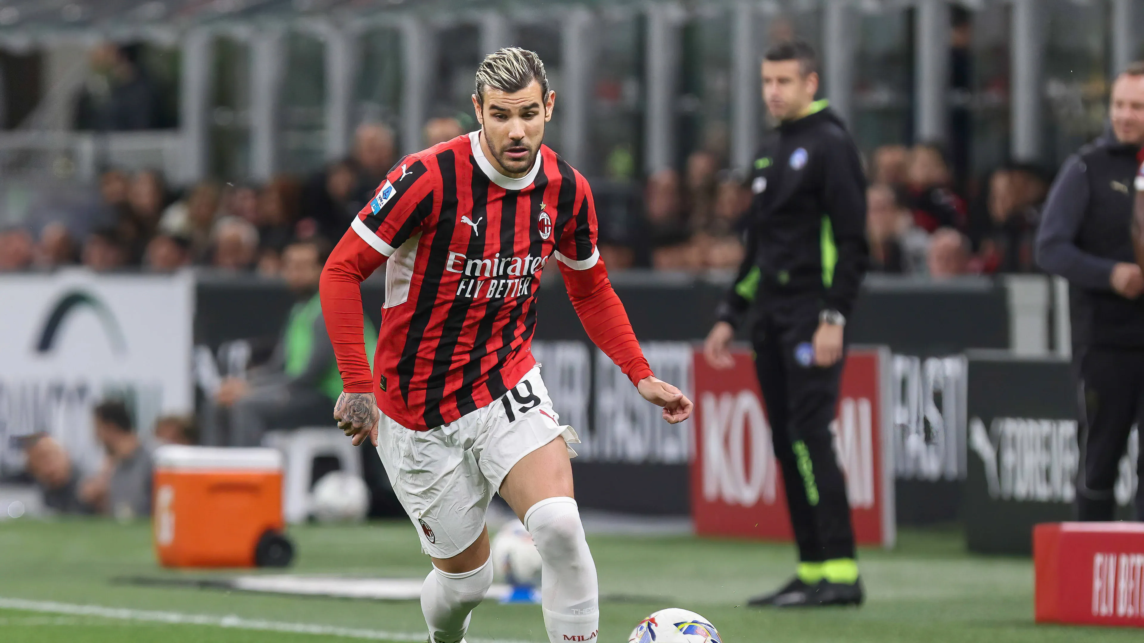 L'Al-Hilal insiste per Theo