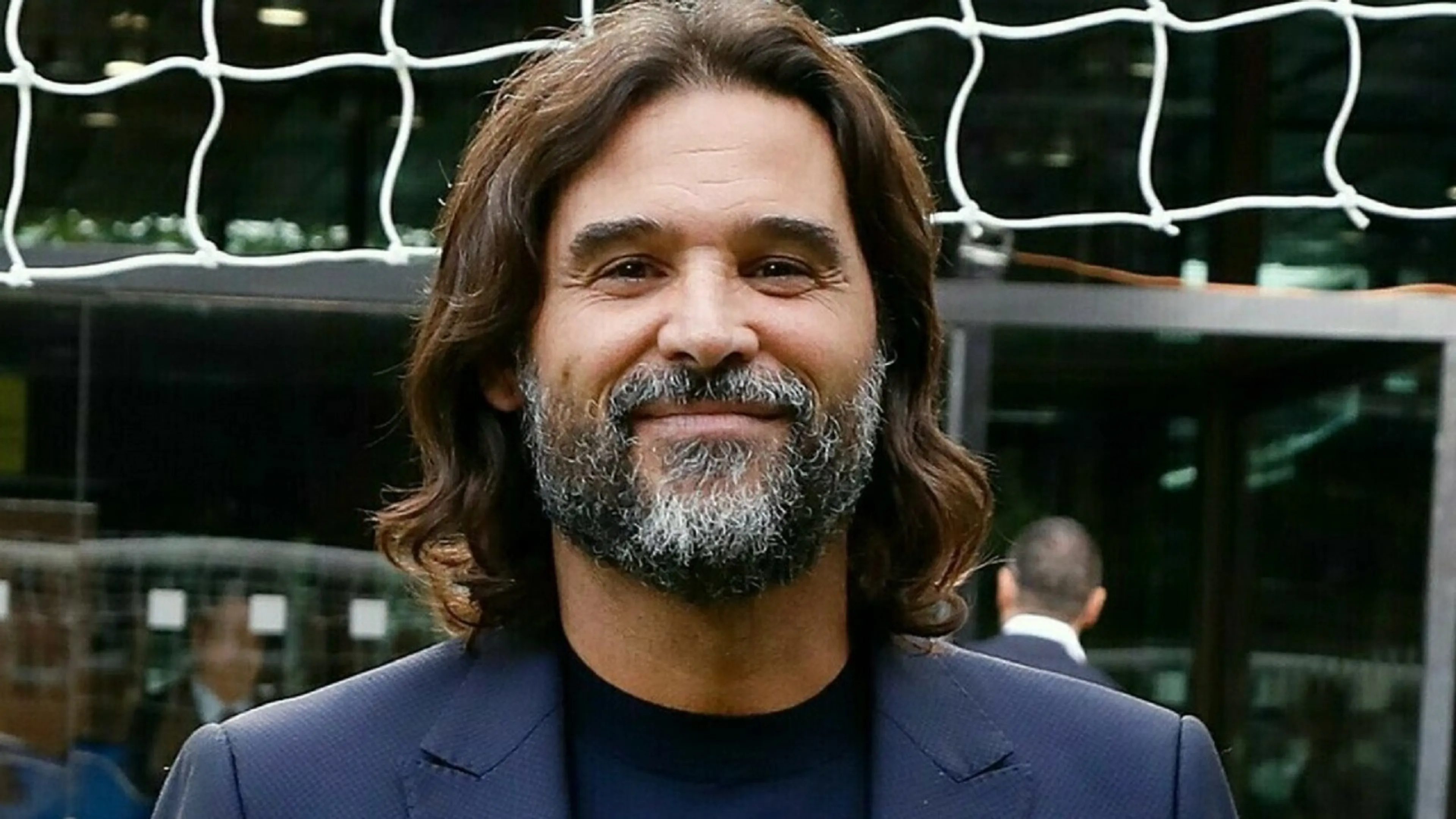 Copertina di Adani asfalta il Milan: "Non ha mai visto palla. Theo nullo" e sull'Inter il commento è devastante