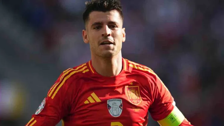 /images/a/d/l/Adli-cede-la-7-a-Morata-lo-spagnolo-lo-ringrazia-sui-social.jpg