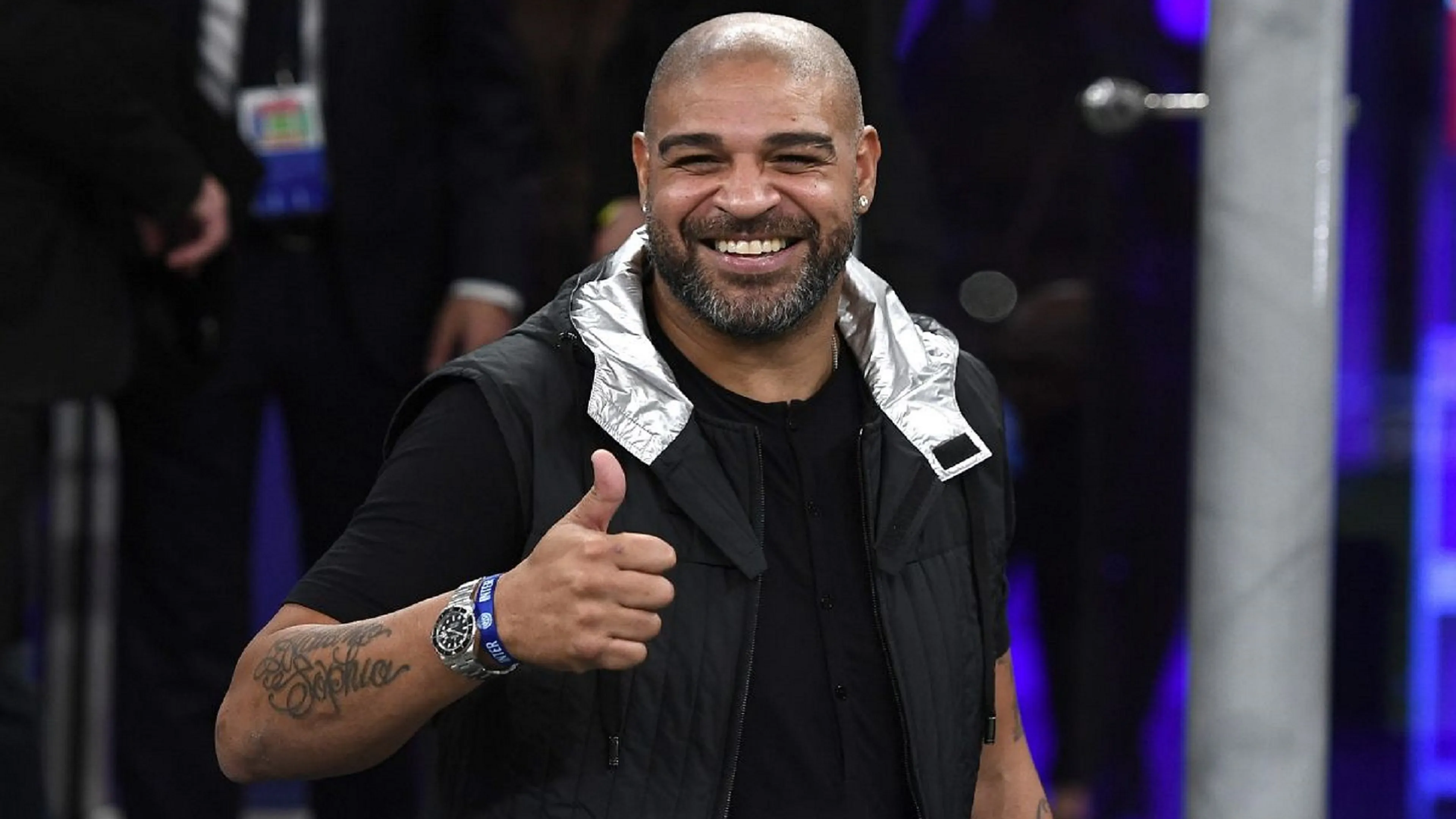 Copertina di Spavaldo Adriano: la sua scommessa su City - Inter è virale (FOTO)