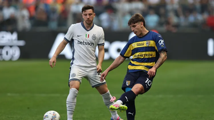 /images/a/d/r/adrian-bernabe-parmacarlos-augusto-inter-during-the-italian-serie-a-match-between-parma-2-2-inter-at-ennio-tardini-stadium-on-april-5-2025-in-parma-italy-noxthirdxpartyxsales-286862996jpg_1750937250023.jpg