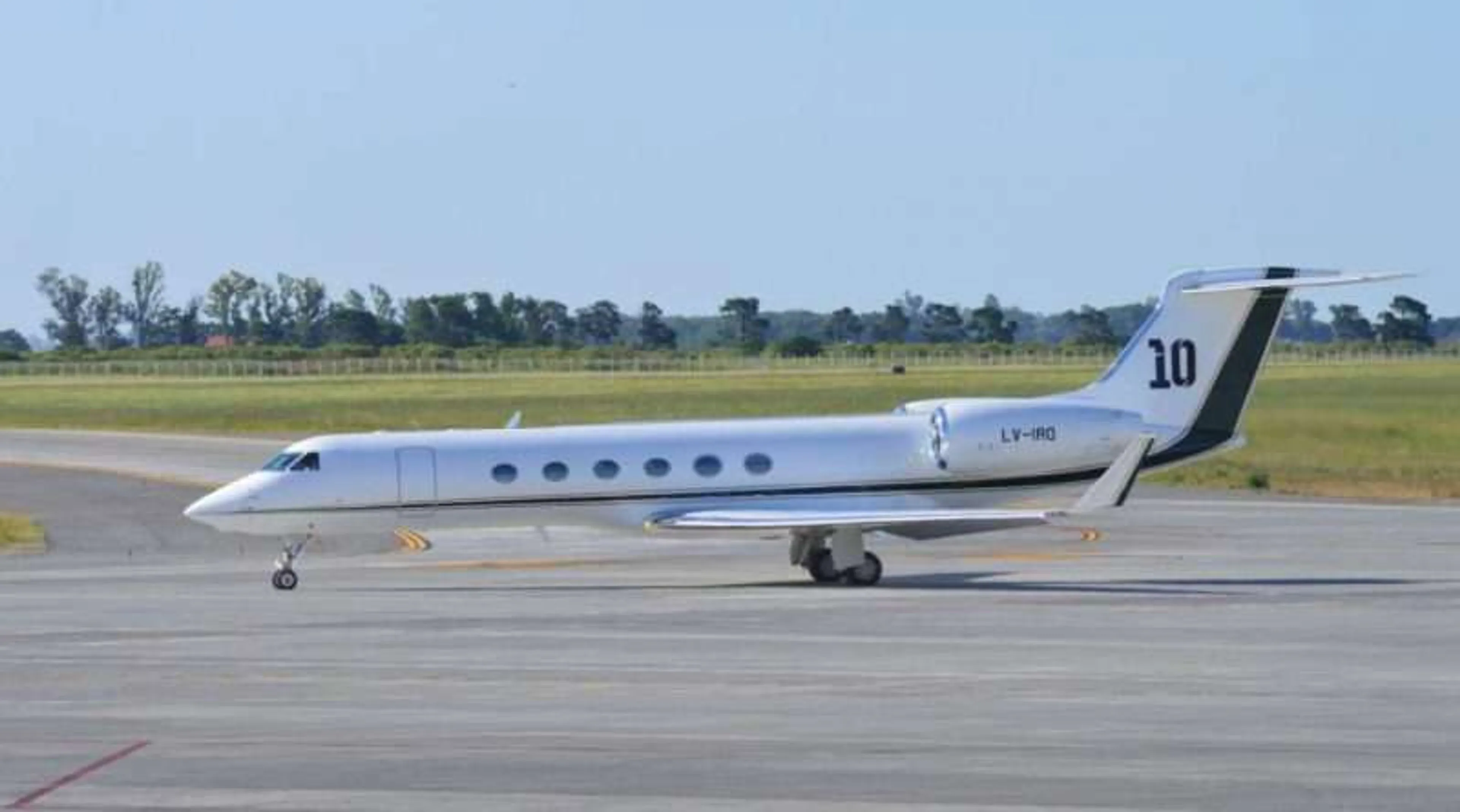 Copertina di L’umilissimo aereo privato di Leo Messi (FOTO)