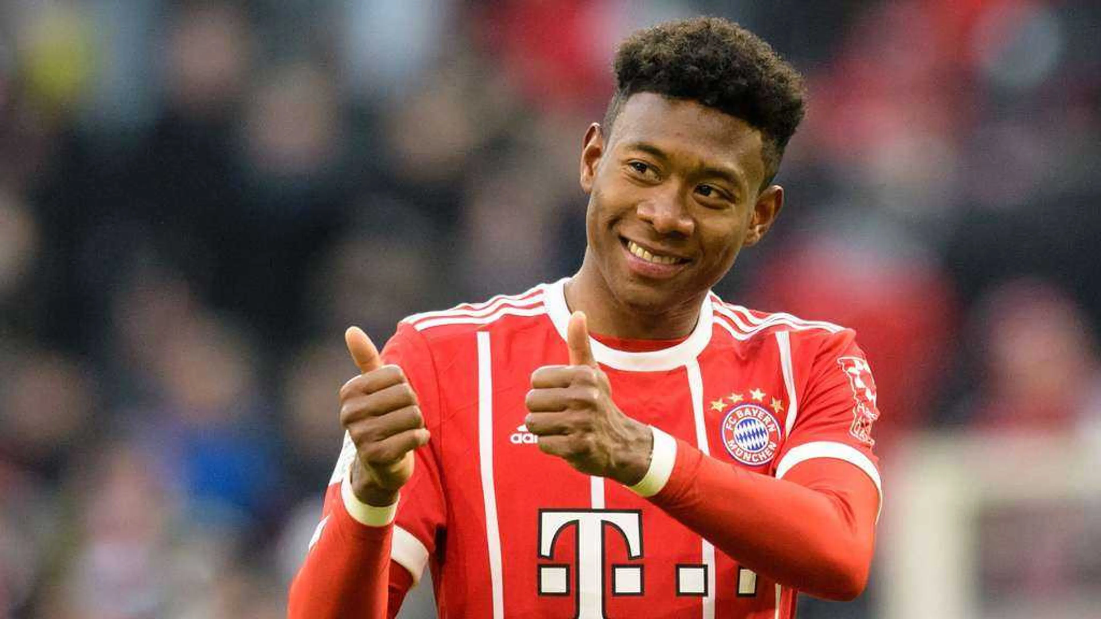 Copertina di David Alaba, vacanze a Mykonos..con il parroco di fiducia