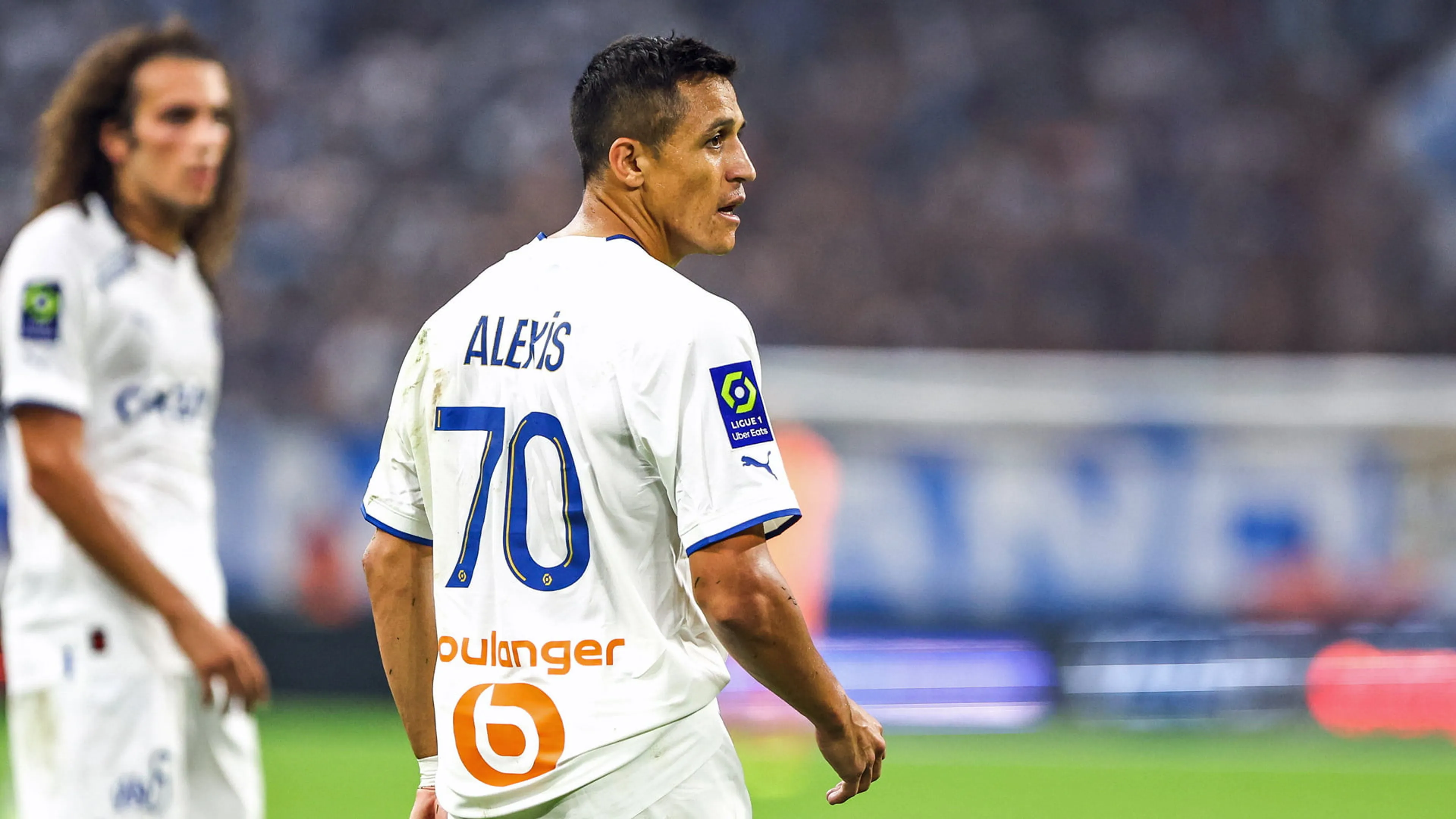Copertina di L’attacco che non ti aspetti ad Alexis Sanchez: “Non sa nemmeno tirare un rigore!”