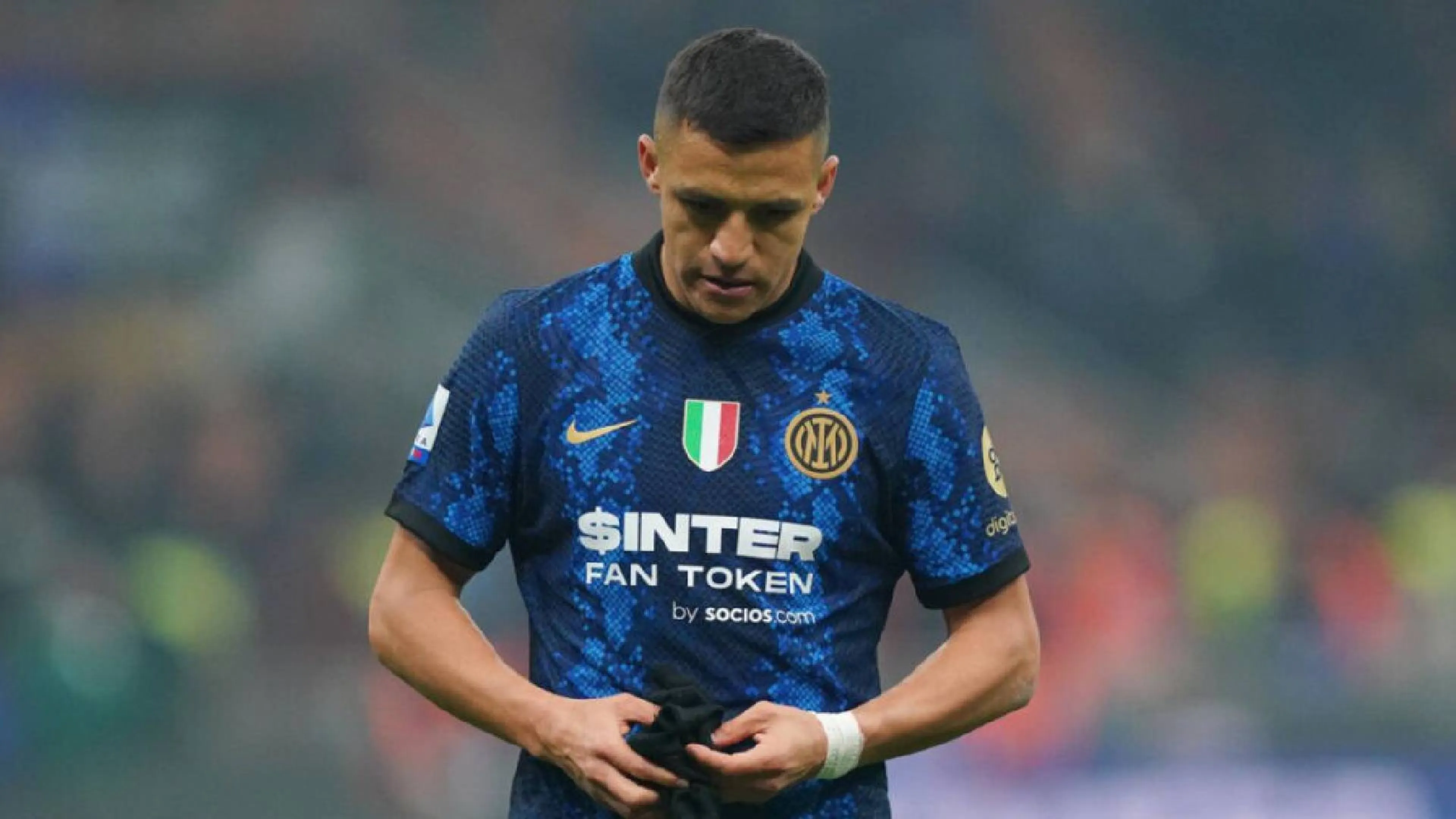 Copertina di "Medici preoccupati dopo le analisi. Fatica a correre", dal Cile allarme su Alexis Sanchez