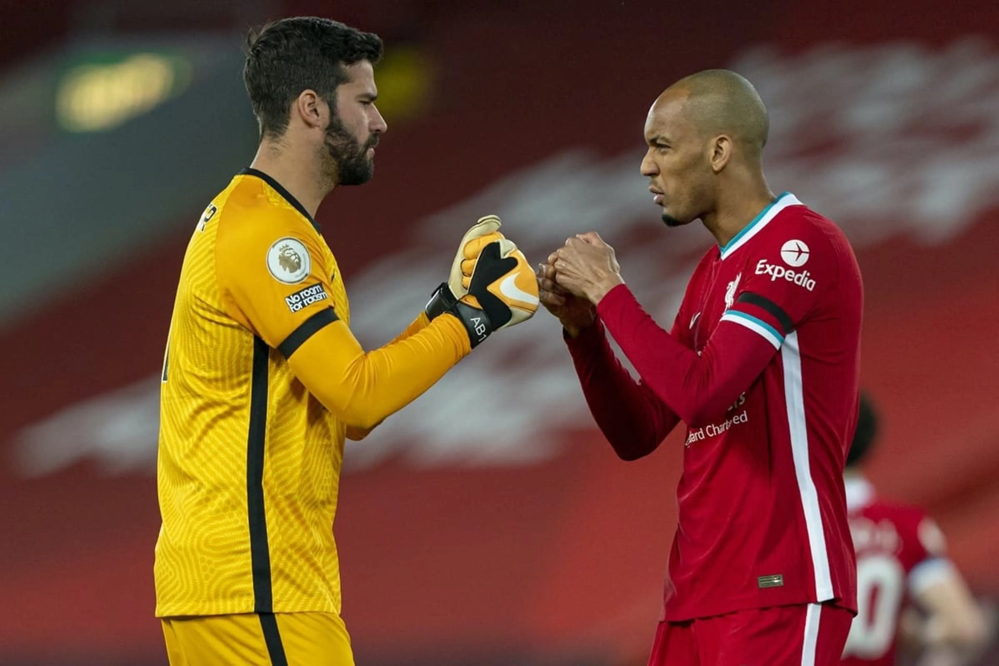 Copertina di Alisson e Fabinho, dopo gli impegni con il Brasile quarantena a Madrid: ordini del Liverpool