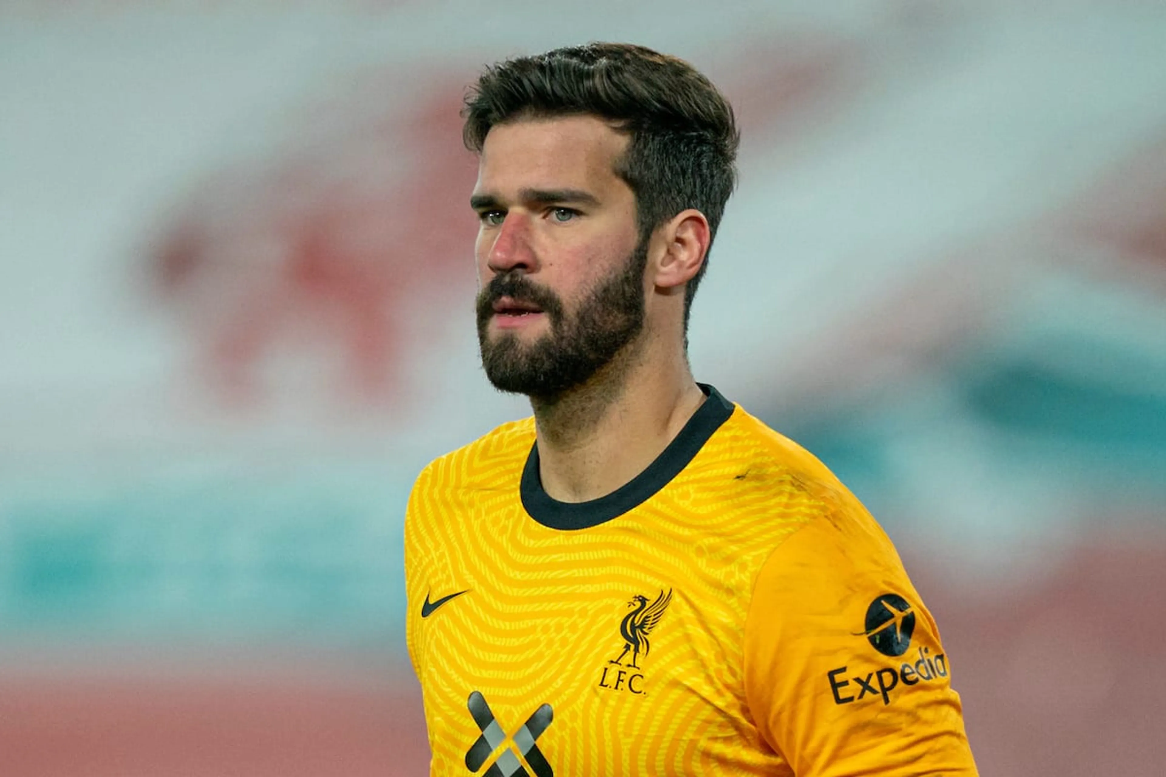 Copertina di Alisson cuore d’oro, fa una sorpresa a un tifoso Reds che ha salvato la vita a una ragazza (VIDEO)