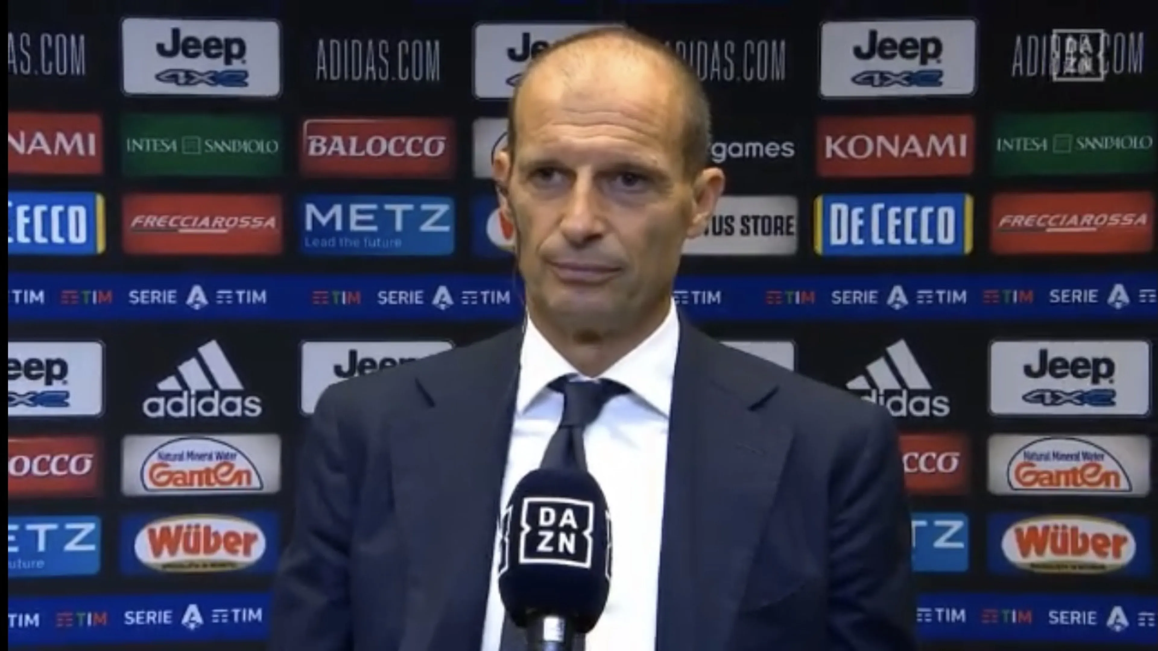 Copertina di Juve-Milan, Allegri furioso: “Non esiste che possano farci quel gol. Io ho sbagliato i cambi”