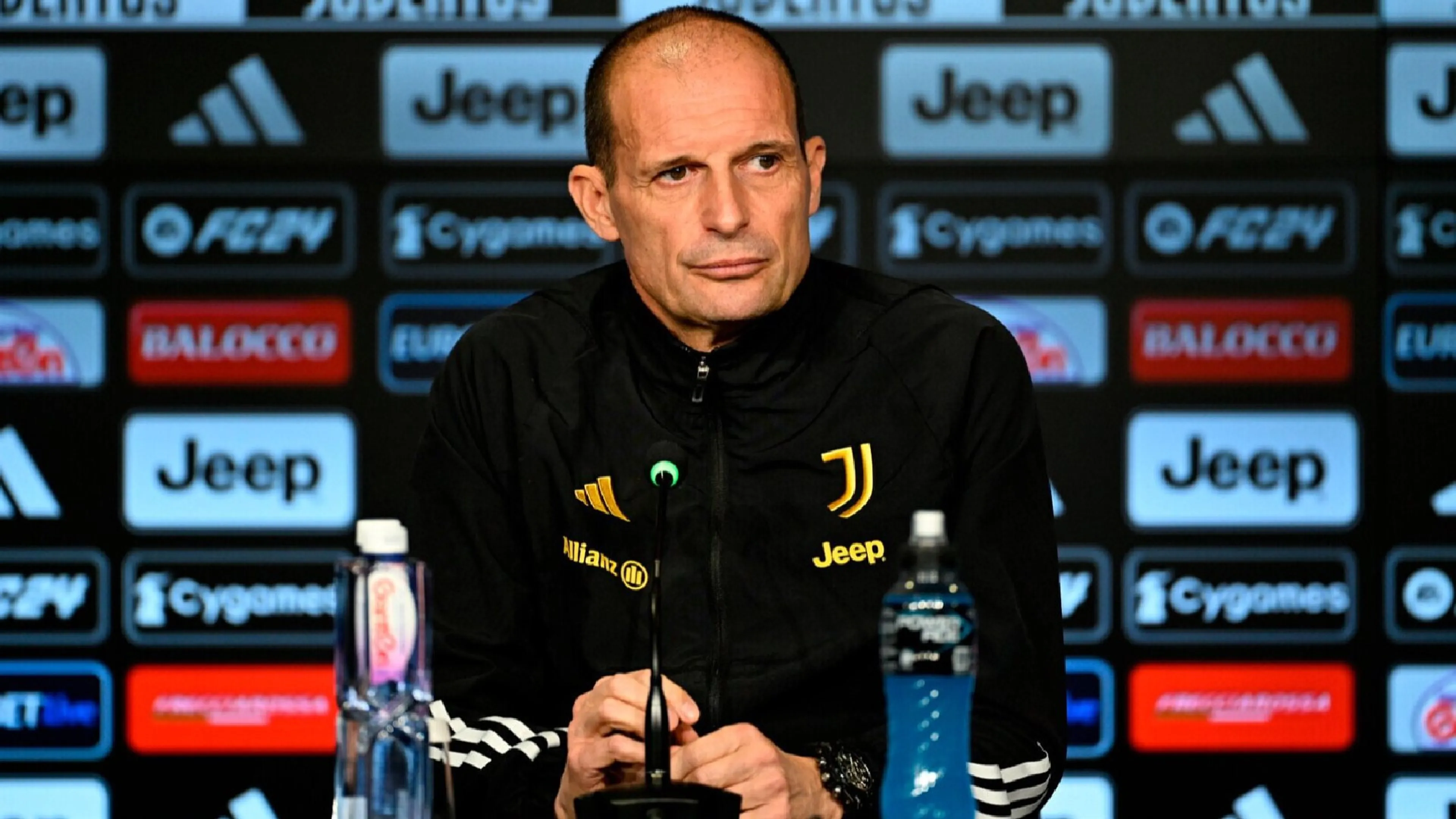 Copertina di Allegri categorico sul contratto: "Oggi non firmerei niente"