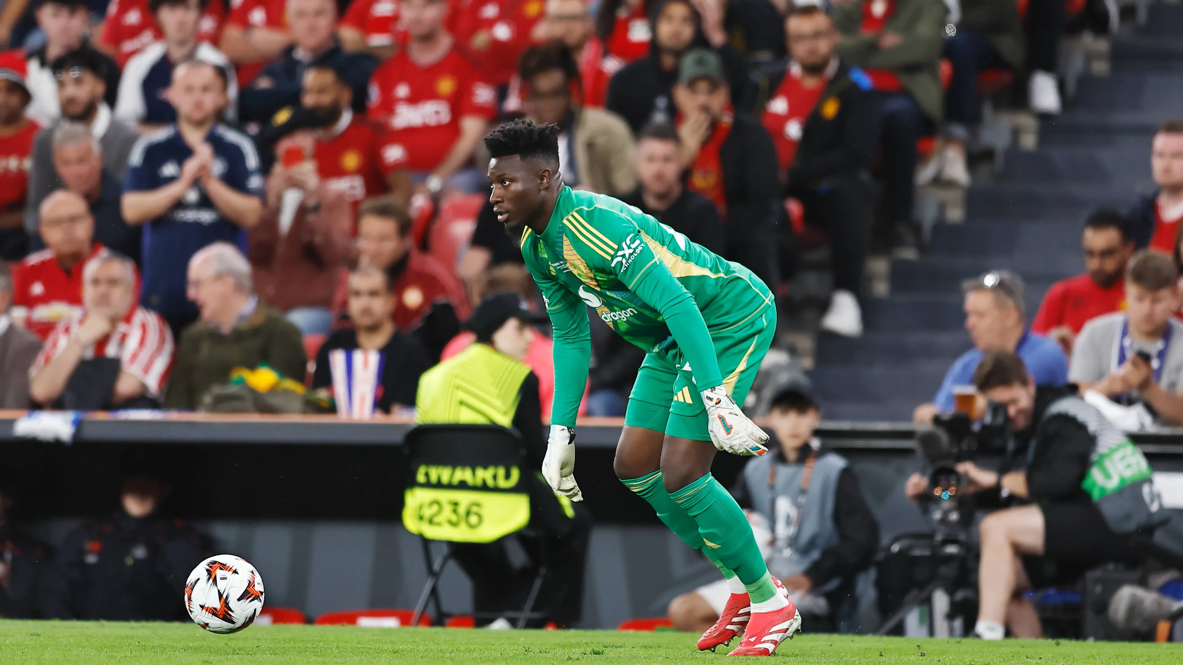 Man Utd stanco di Onana, ma per il sostituto servono 40 milioni 